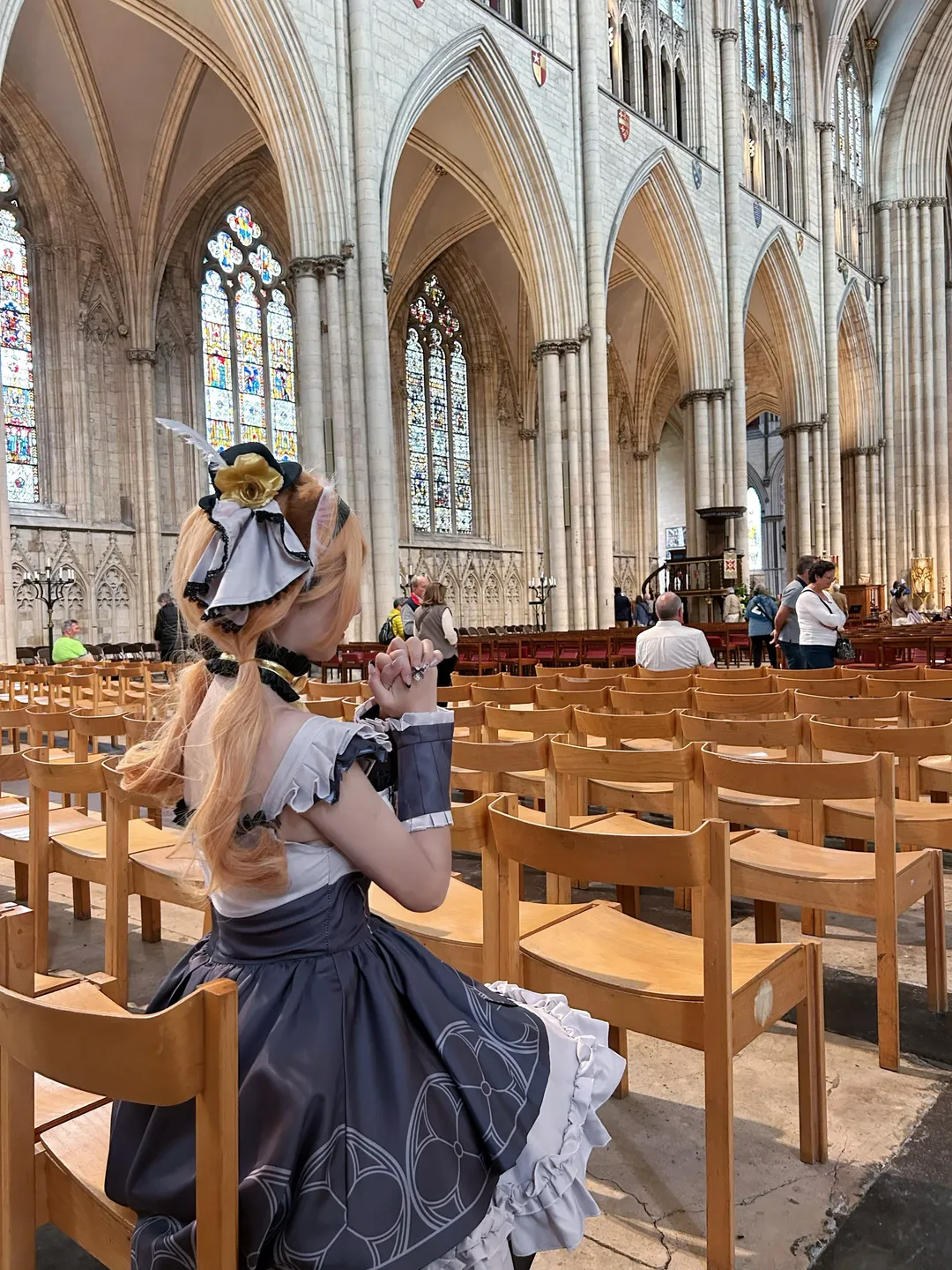 蔚蓝档案, cosplay日常, 伊落玛丽cos, 黑丝穿搭, 教堂摄影 - 第1张