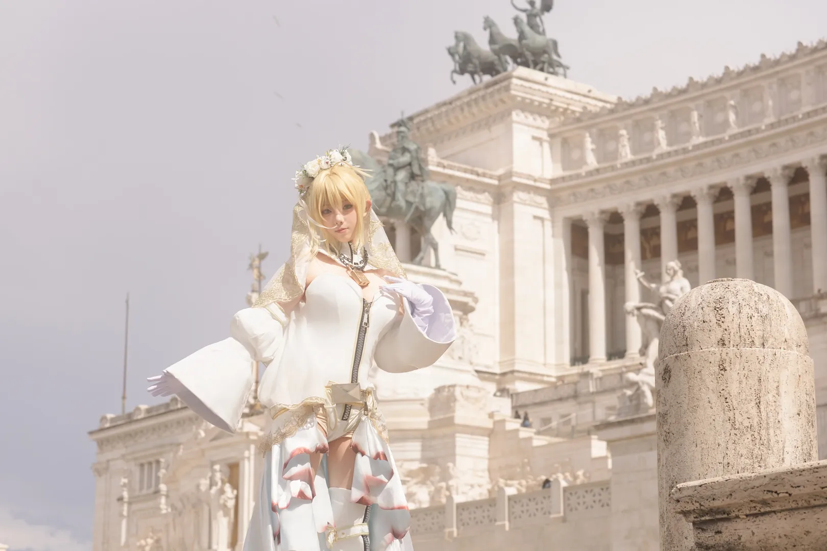 Fate/Grand Order, ネロ・ブライド コスプレ, イタリア旅行撮影, 小道具なしコスプレ, 拡散光屋外撮影 - 1枚目