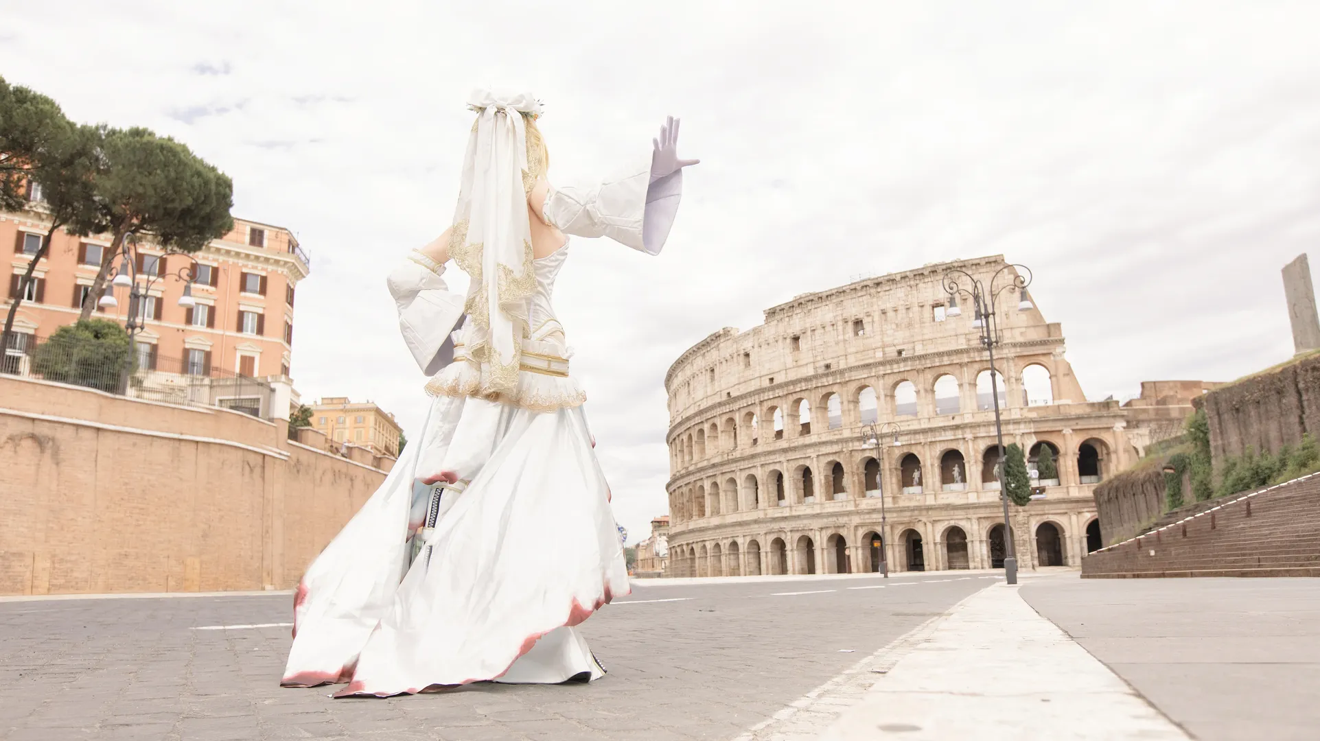 Fate/Grand Order, ネロ・ブライド コスプレ, イタリア旅行撮影, 小道具なしコスプレ, 拡散光屋外撮影 - 2枚目