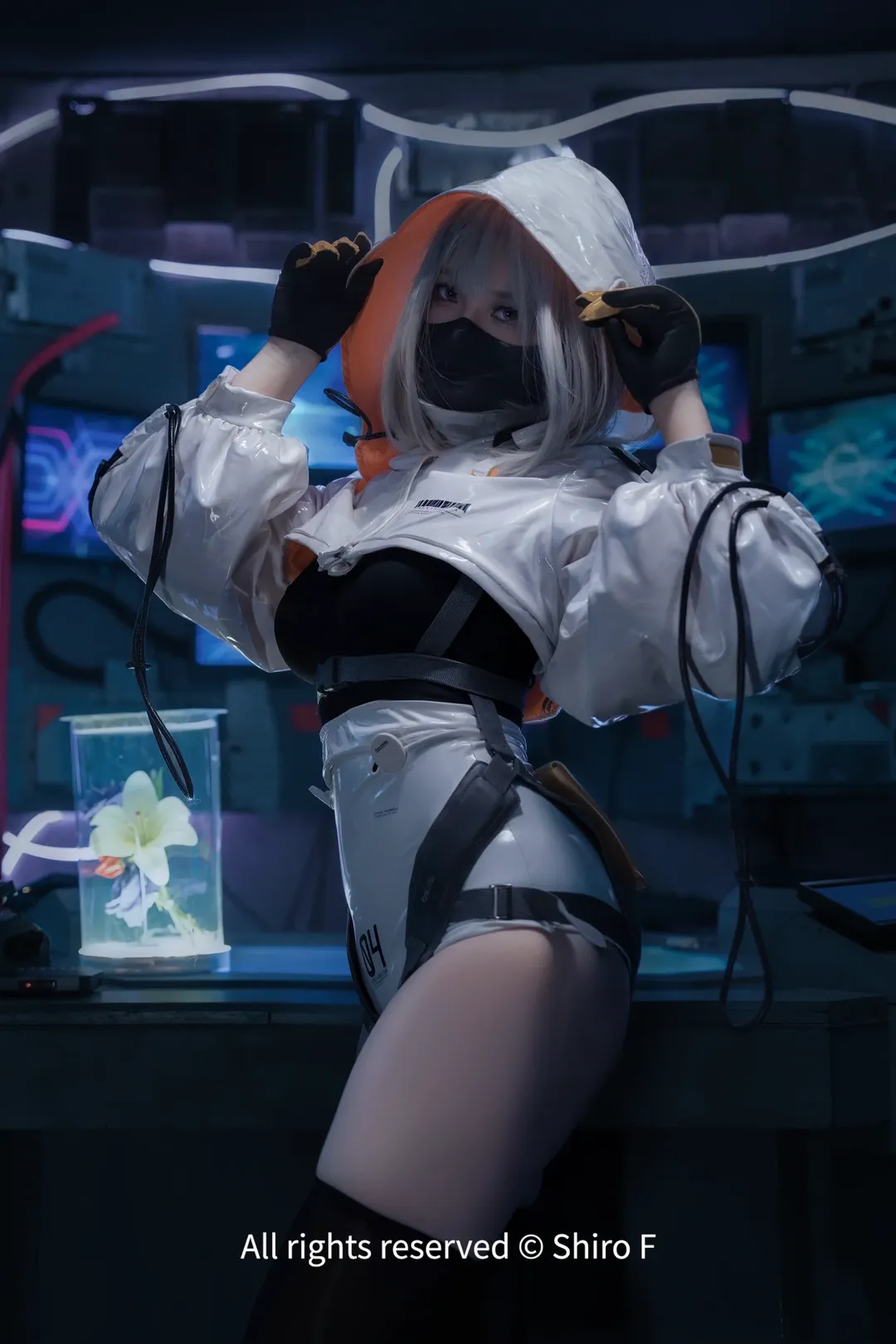 氛围感摄影, 赛博朋克, 发光道具, 机能风cos, 长筒丝袜 - 第1张
