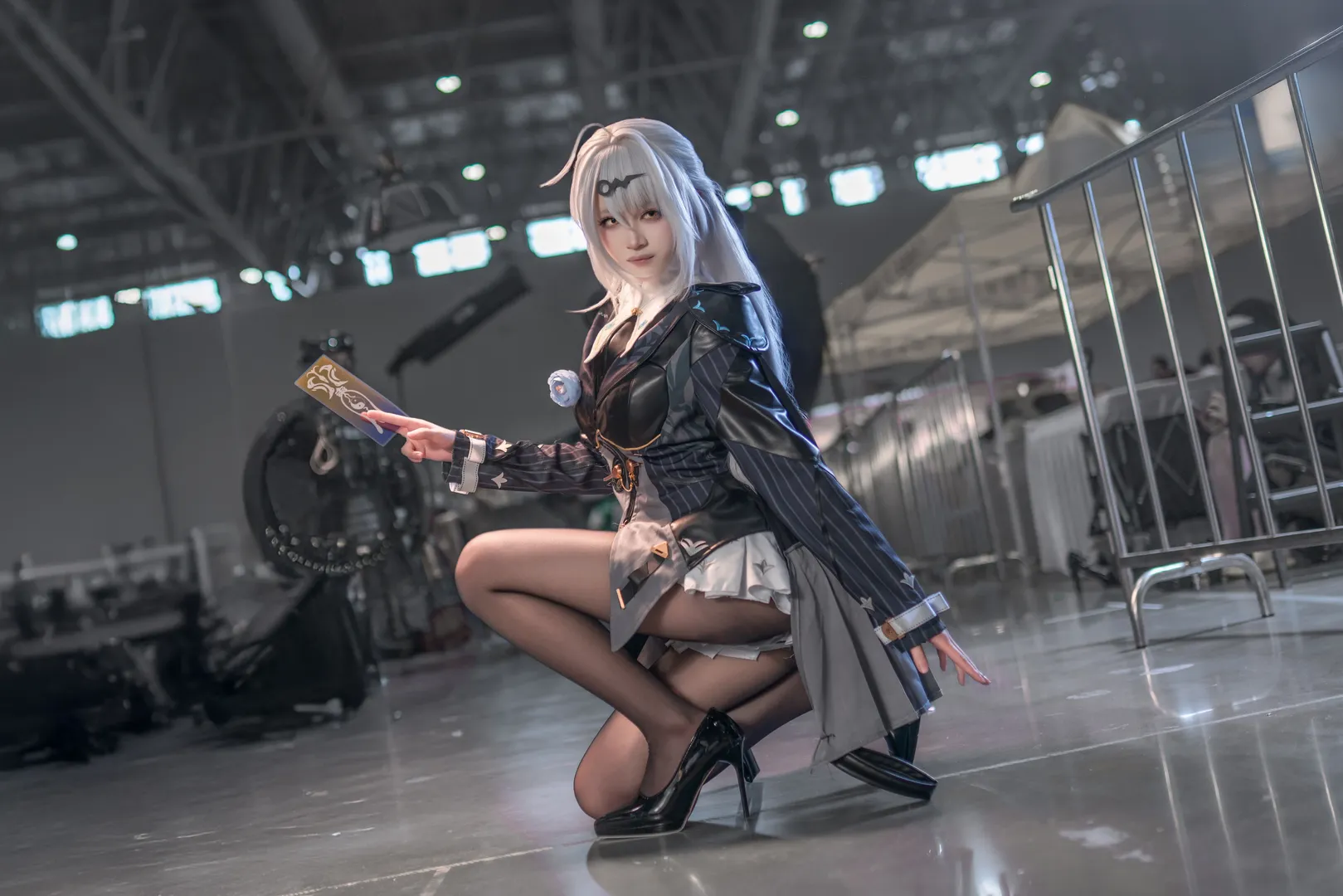 ゼンレスゾーンゼロ, イベント撮影, 儀玄 コスプレ, 白髪コスプレ, テックウェアコーデ - 2枚目