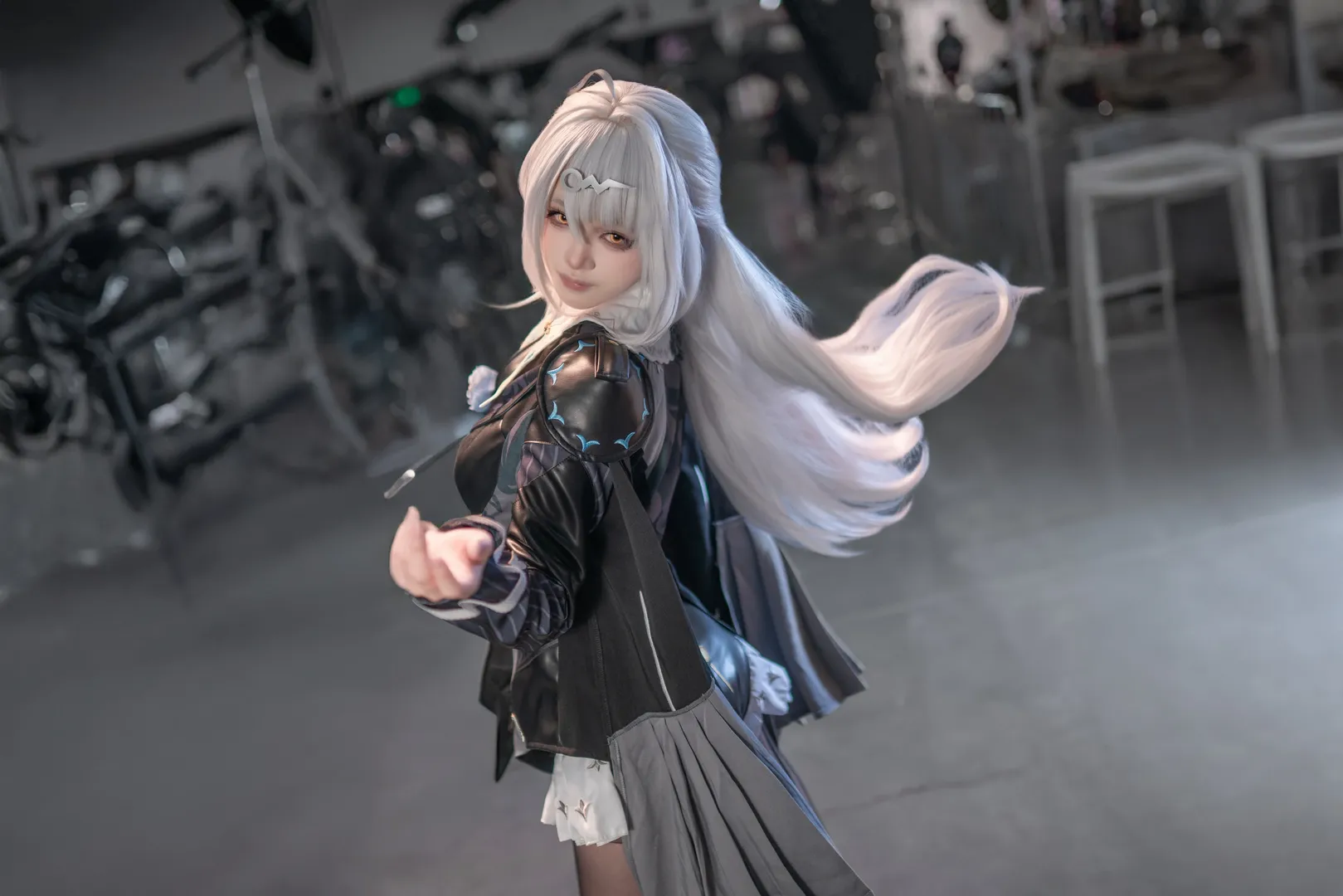 ゼンレスゾーンゼロ, イベント撮影, 儀玄 コスプレ, 白髪コスプレ, テックウェアコーデ - 4枚目