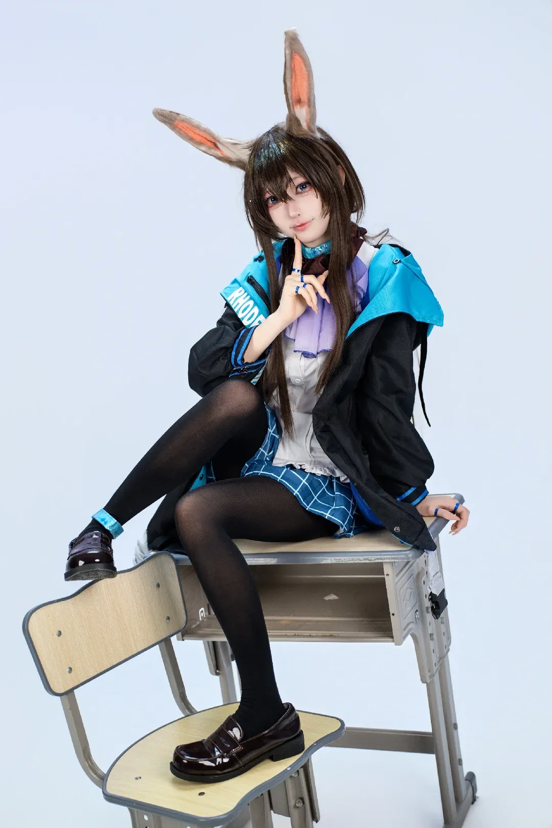 アークナイツ, アーミヤ コスプレ, 学園風コスプレ, 黒タイツ コーデ, バニーガール - 3枚目