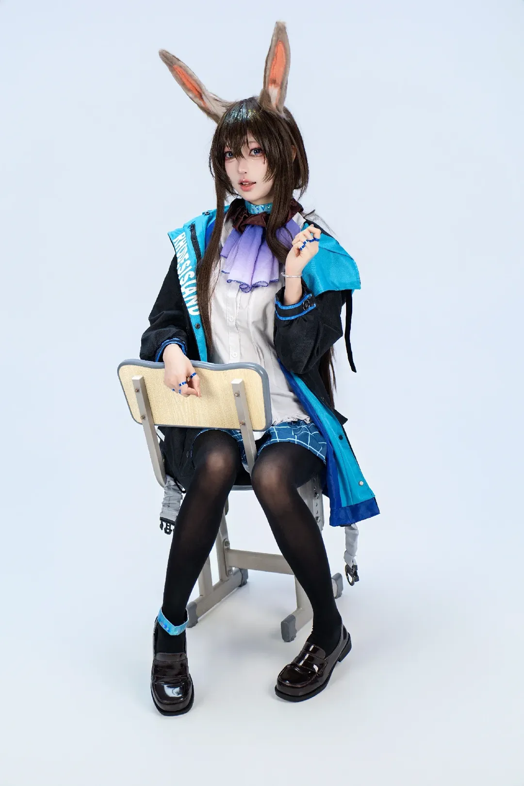 アークナイツ, アーミヤ コスプレ, 学園風コスプレ, 黒タイツ コーデ, バニーガール - 4枚目