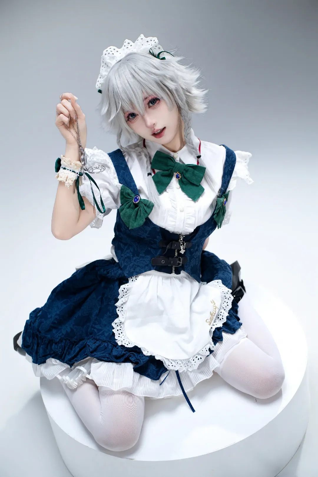 Touhou Project, White stockings, Sakuya Izayoi cosplay, Silver hair cosplay, Maid outfit cosplay