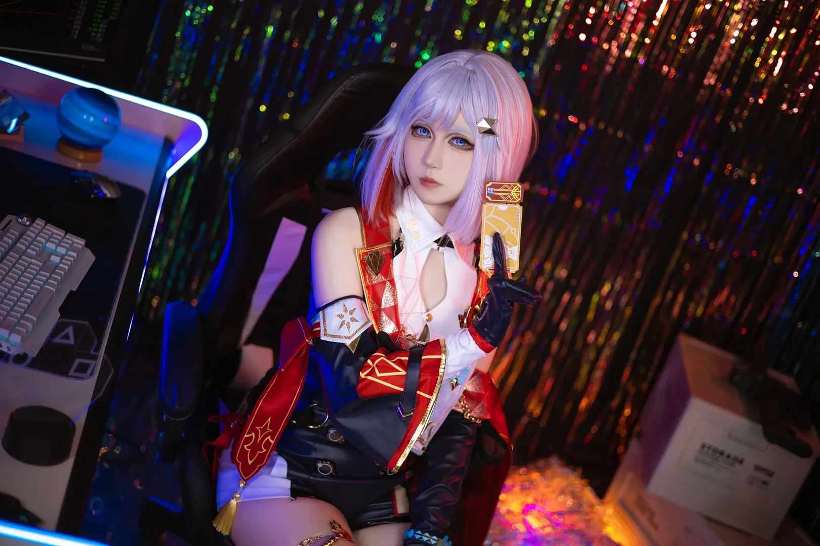 崩坏星穹铁道, 赛博风格, cosplay摄影, 托帕cos, 电竞房 - 第1张