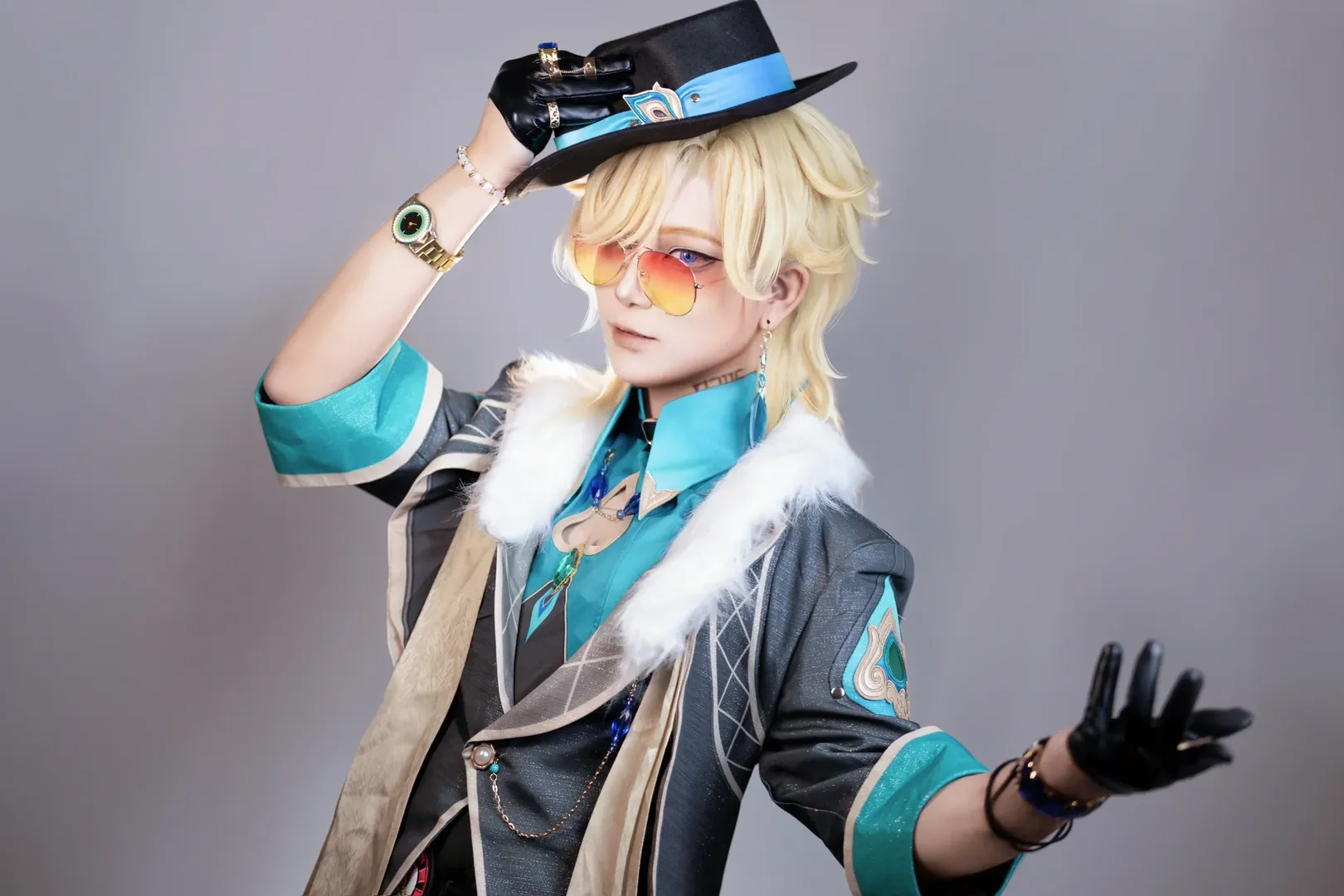 崩坏星穹铁道, cosplay分享, 砂金cos, 金发造型, 赌桌主题 - 第3张