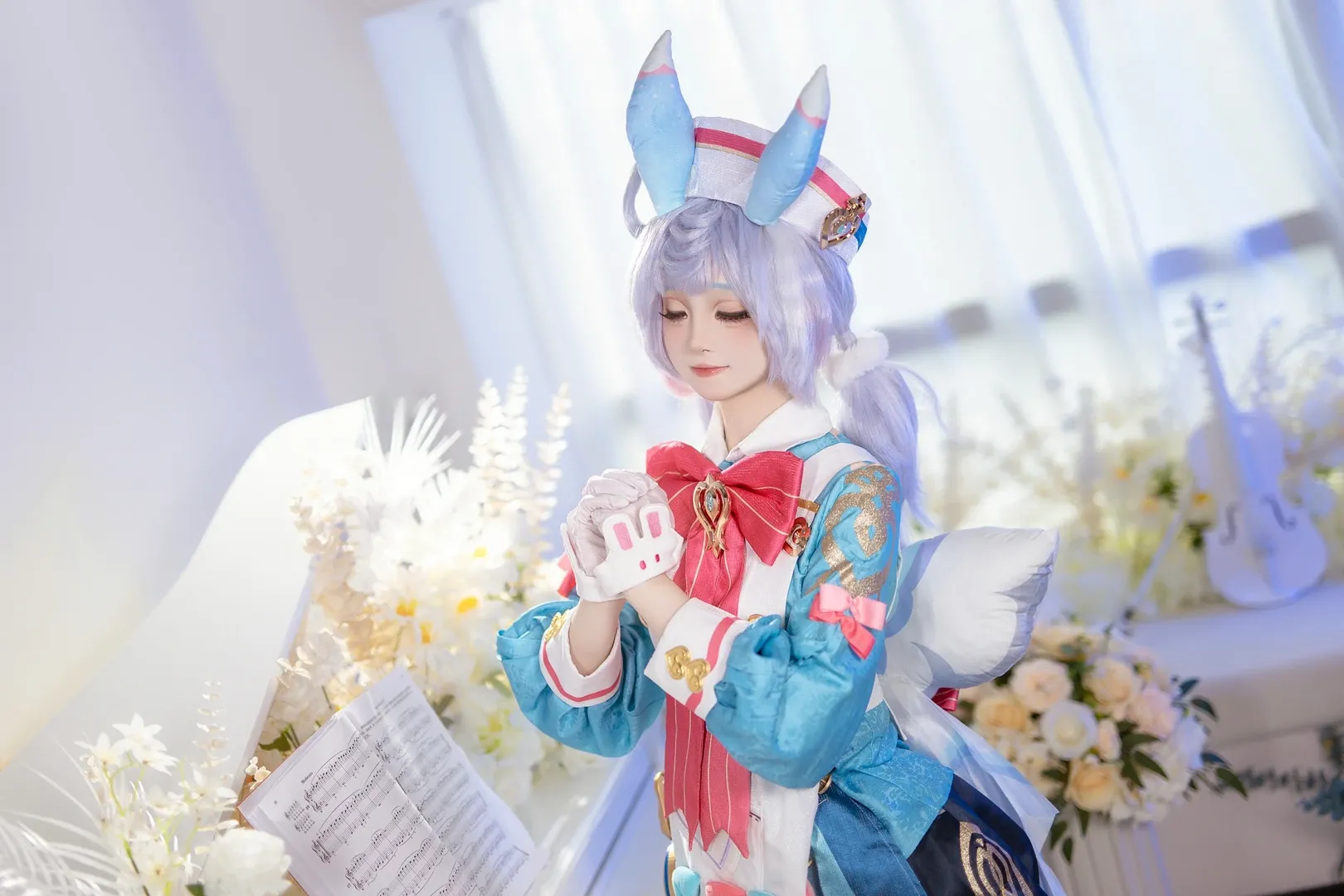 原神, 希格雯cos, 梦幻少女风, 白色连裤袜, 钢琴布景 - 第3张