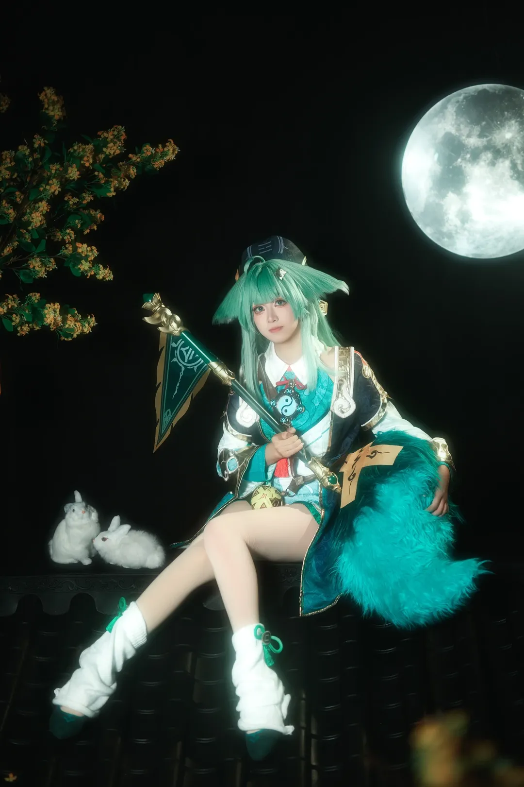 Honkai: Star Rail, Anime cosplay, Huohuo cosplay, White thigh-highs outfit, HoYoLAB fan content - Image 1