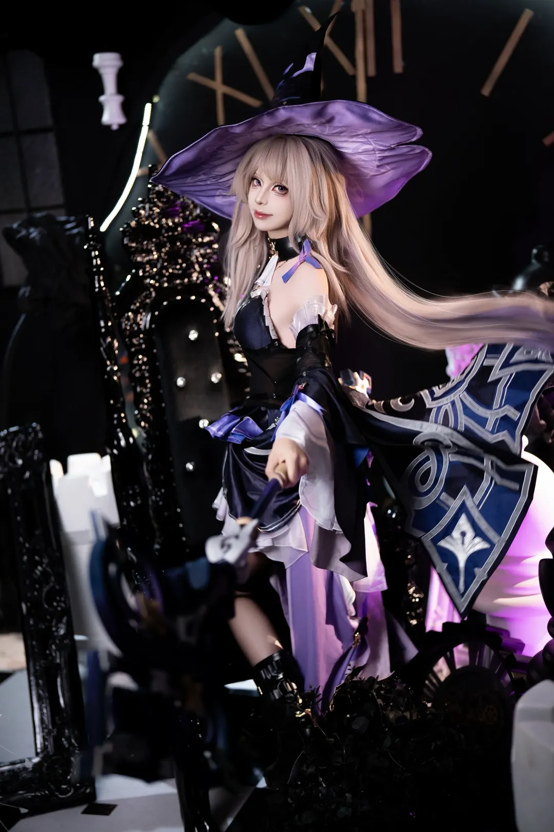 崩坏星穹铁道, 大黑塔cos, 黑丝穿搭, 高质量cosplay, 魔女装cos - 第1张
