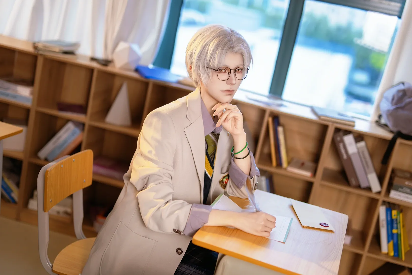 银发cos, 学院风cos, 莫弈cos, 未定事件簿, 眼镜cos - 第3张