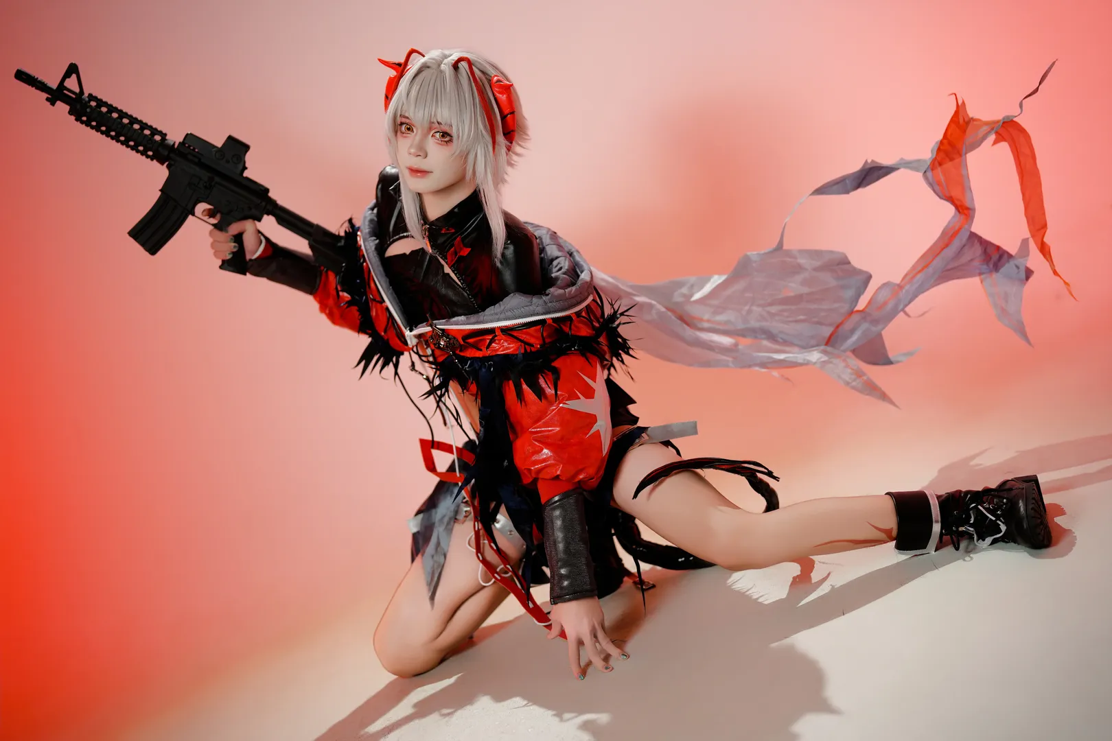 明日方舟, 维什戴尔cos, 枪械道具, 丝袜Cosplay, 圣诞客片