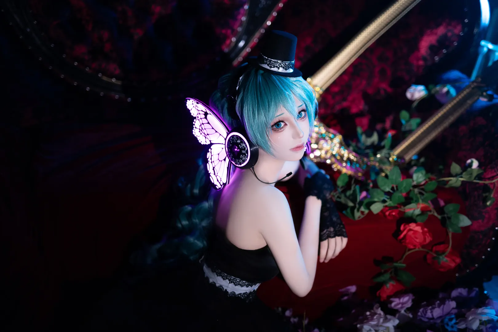 二次元摄影, 初音未来cos, VOCALOID, 暗黑哥特风, 发光蝴蝶耳机 - 第7张