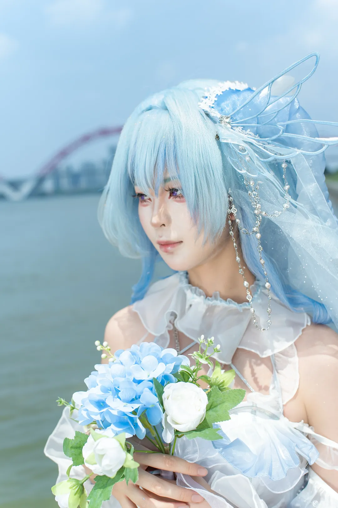 鸣潮, 守岸人cos, 二次元cos, 水边外景, 白色丝袜 - 第4张