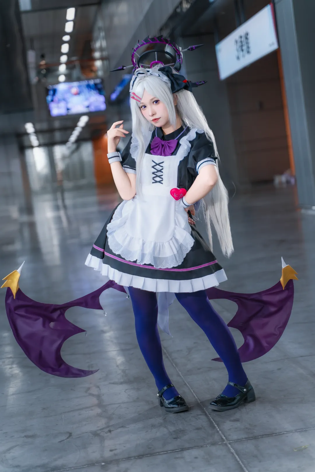 ブルーアーカイブ, ホタルACGエキスポ, 空崎ヒナ コスプレ, 二次元メイド, 青いストッキング - 1枚目