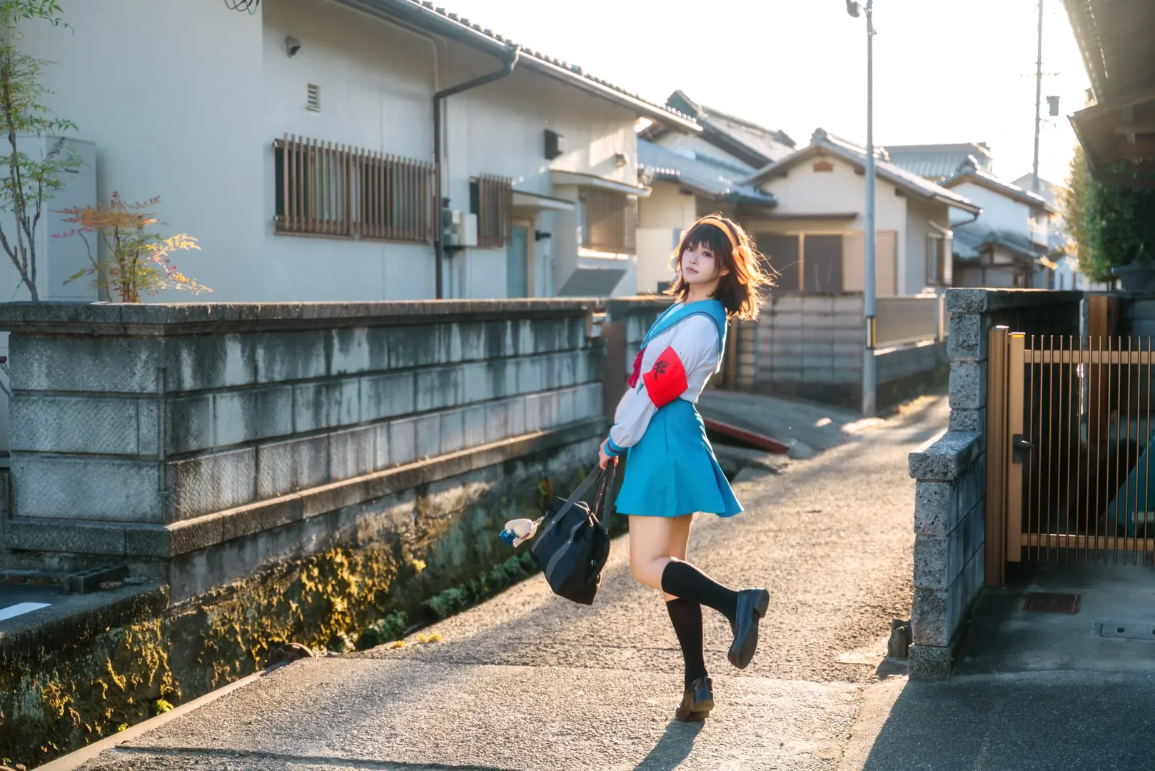 Black tights outfit, Haruhi Suzumiya cosplay, The Melancholy of Haruhi Suzumiya, Cosplay travel photography, Wakayama photography - Image 2