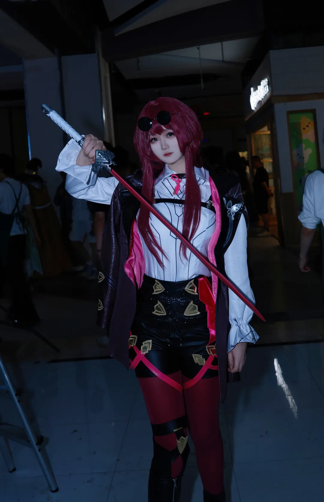崩壞星穹鐵道, 漫展場照, 卡芙卡cos, cosplay攝影, 紅絲襪穿搭 - 第1張
