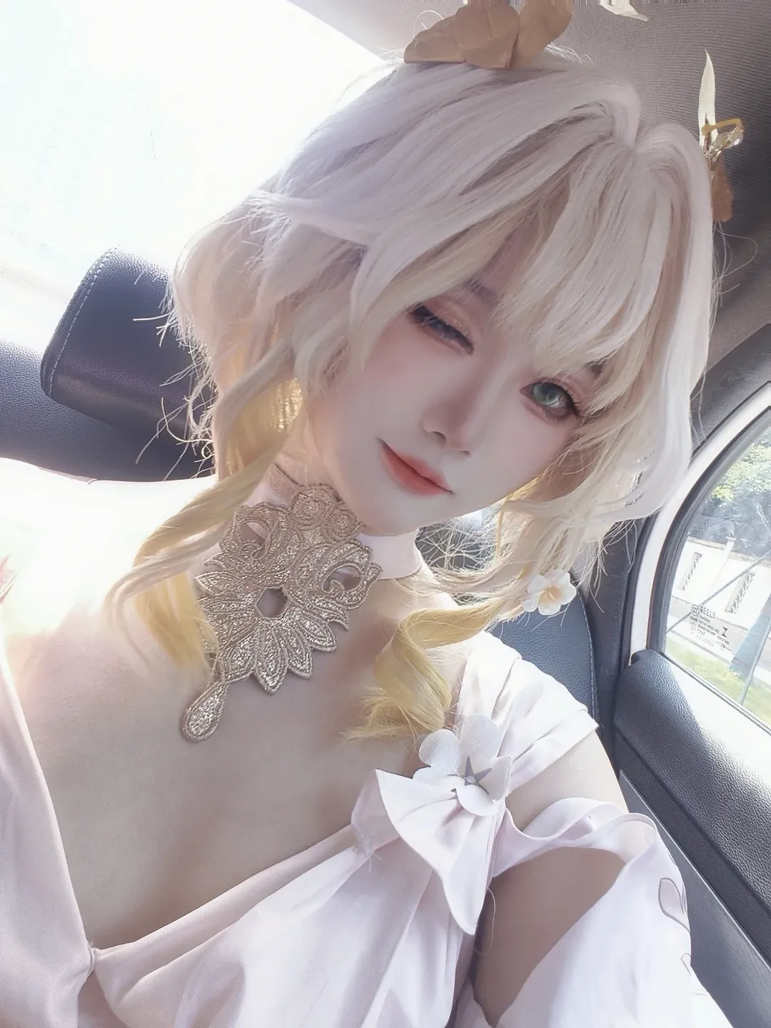 Aglaea Cosplay, Honkai: Star Rail, Casual cosplay, Chrysos Heirs, Silver hair wig
