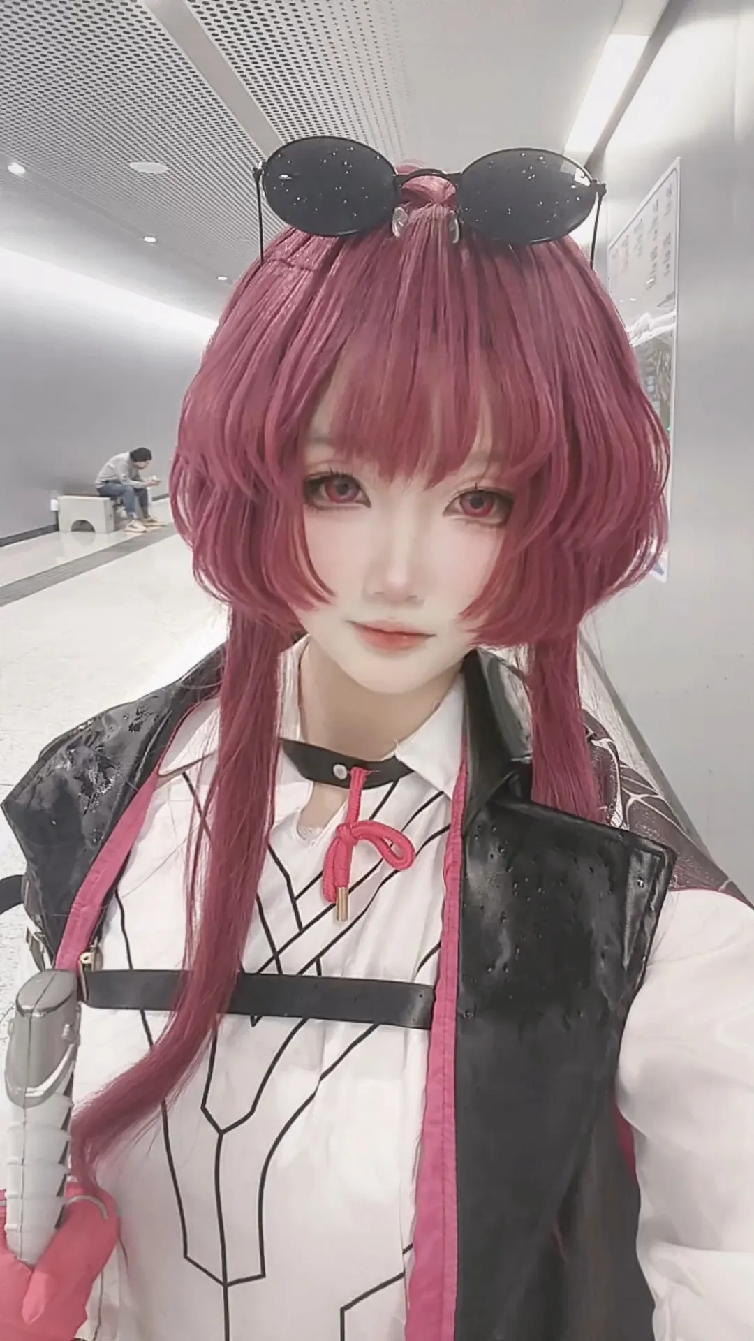 崩坏星穹铁道, 卡芙卡cos, cosplay穿搭, 红发造型, 天府红打卡 - 第1张
