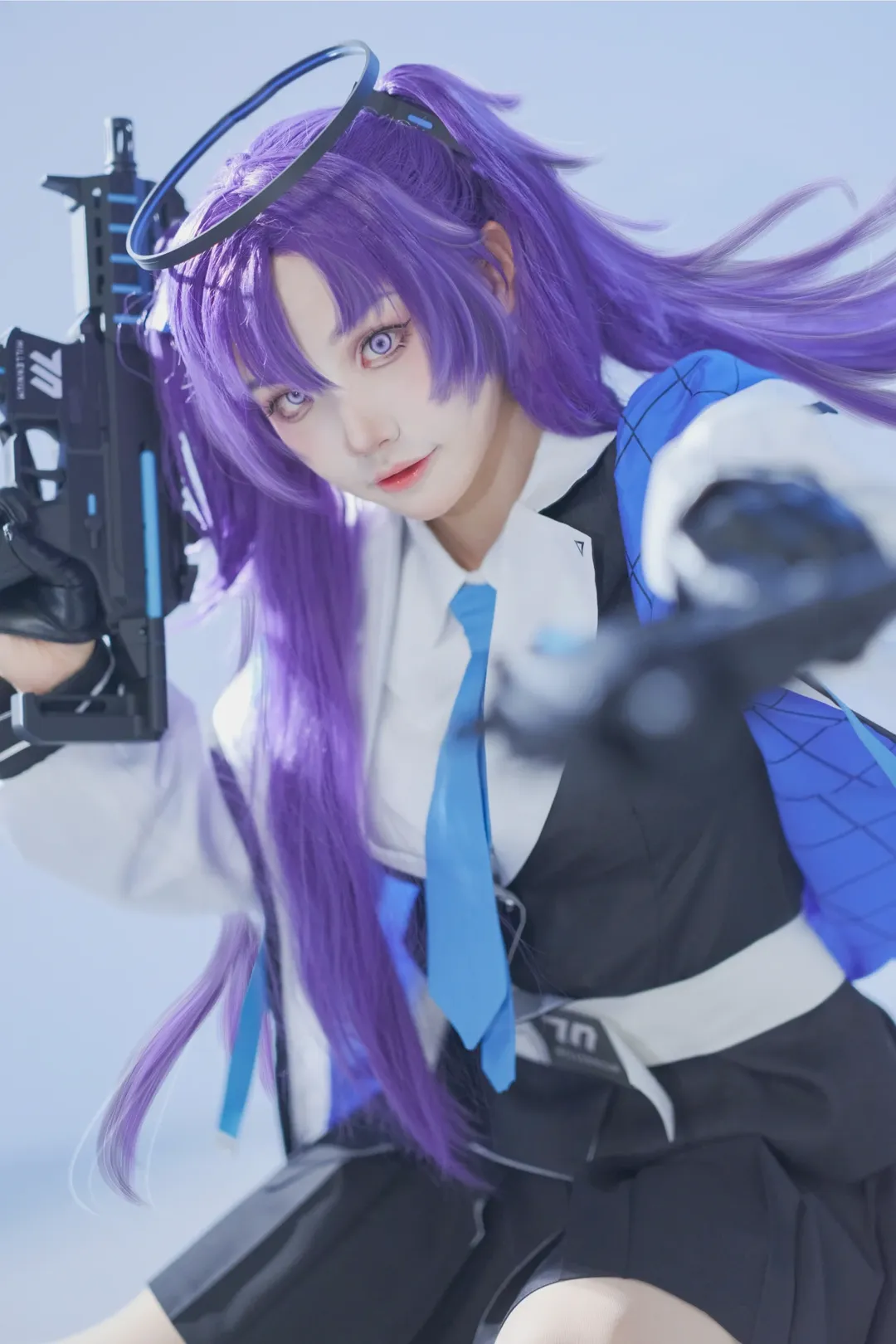 ブルーアーカイブ, 早瀬ユウカコスプレ, 紫ツインテールコスプレ, SF学園風, 銃器小道具コスプレ - 2枚目