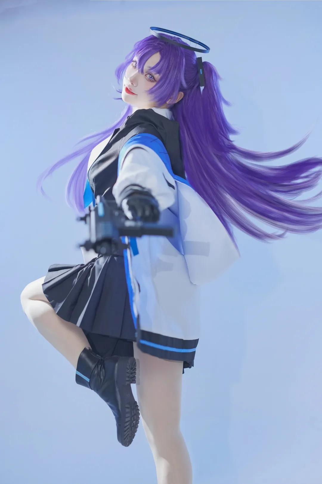 Blue Archive, Hayase Yuuka cosplay, Purple twintails cosplay, Sci-fi campus style, Firearm props cosplay