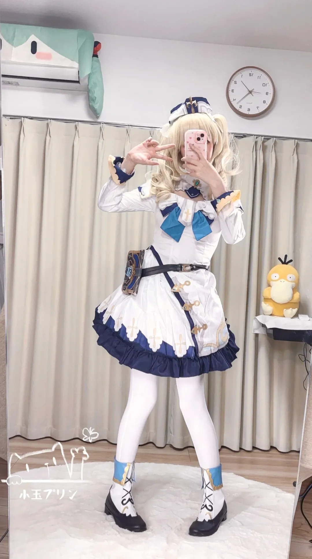 原神, 芭芭拉cos, 二次元cosplay, 对镜自拍, 脚踩袜穿搭