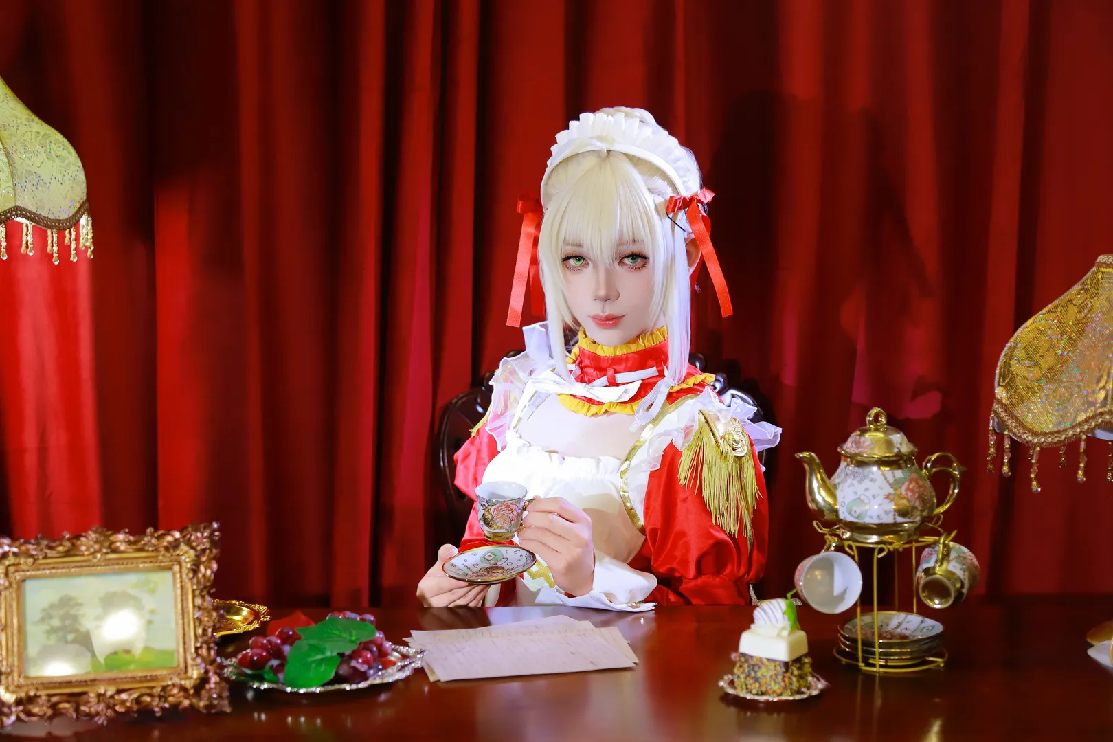 Fate/Grand Order, メイド服, 白ストッキング, ネロ コスプレ, レトロ撮影 - 4枚目