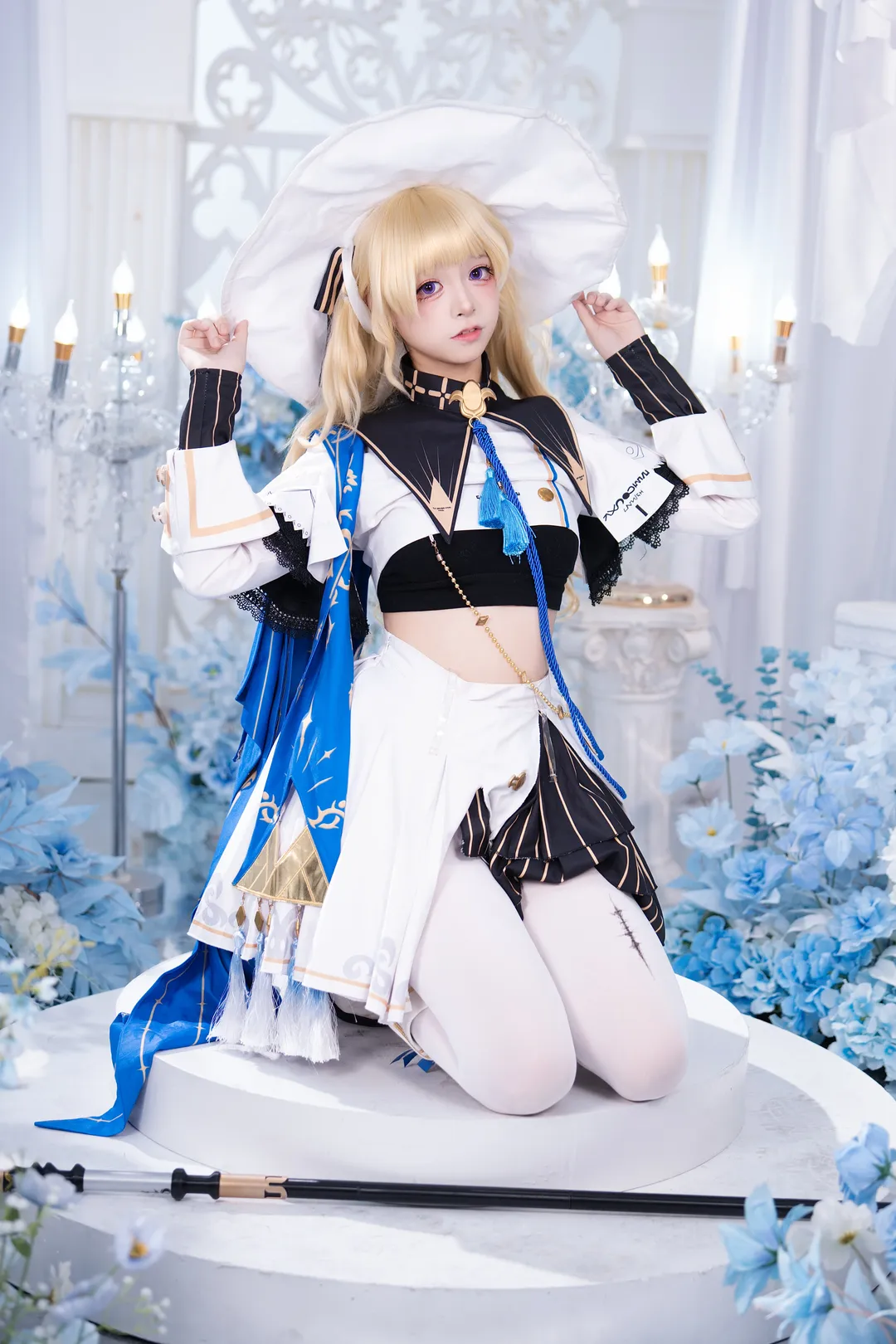 Phoebe Cosplay, Dreamy backdrop, Cosplay photography, White thigh-highs outfit, Wizard costume - Image 3