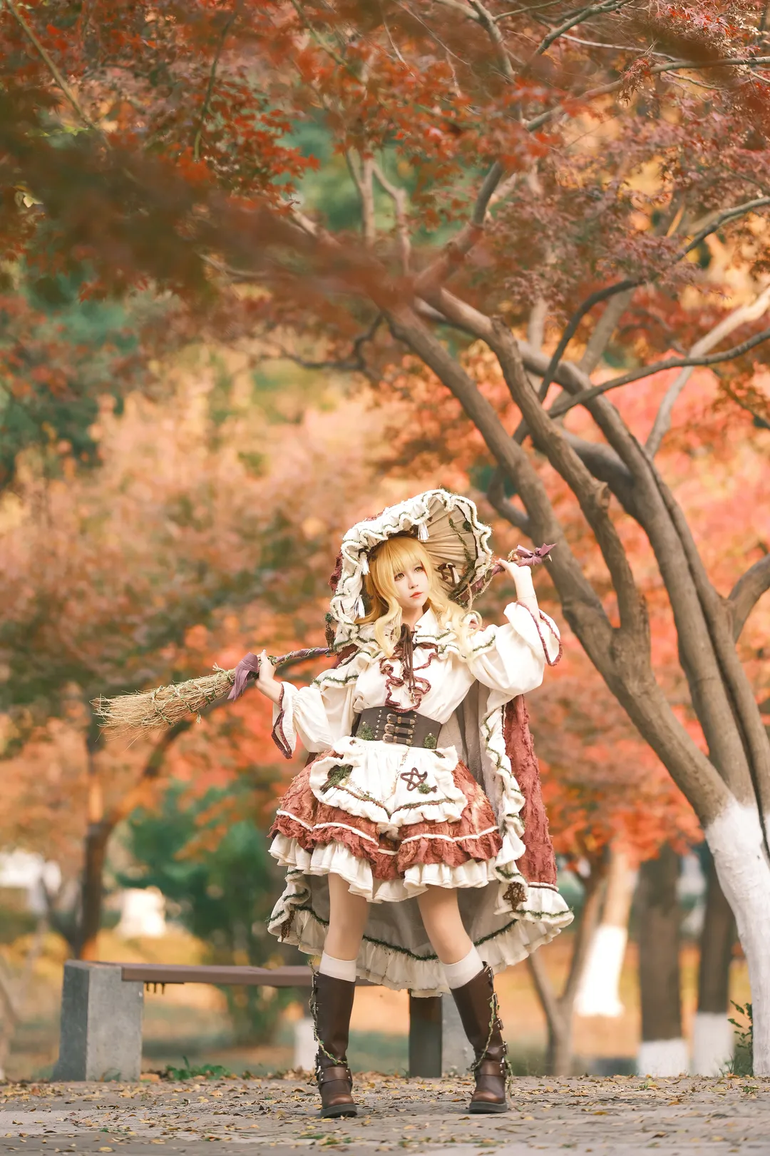 东方Project, 雾雨魔理沙cos, cosplay摄影, 秋日外景, 白丝长筒袜