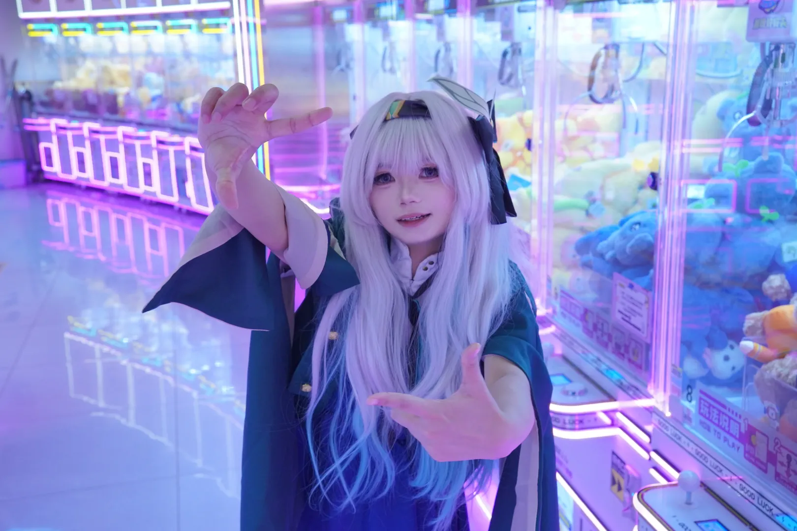 二次元摄影, 崩坏星穹铁道, 流萤cos, cosplay穿搭, 电玩城拍照 - 第6张