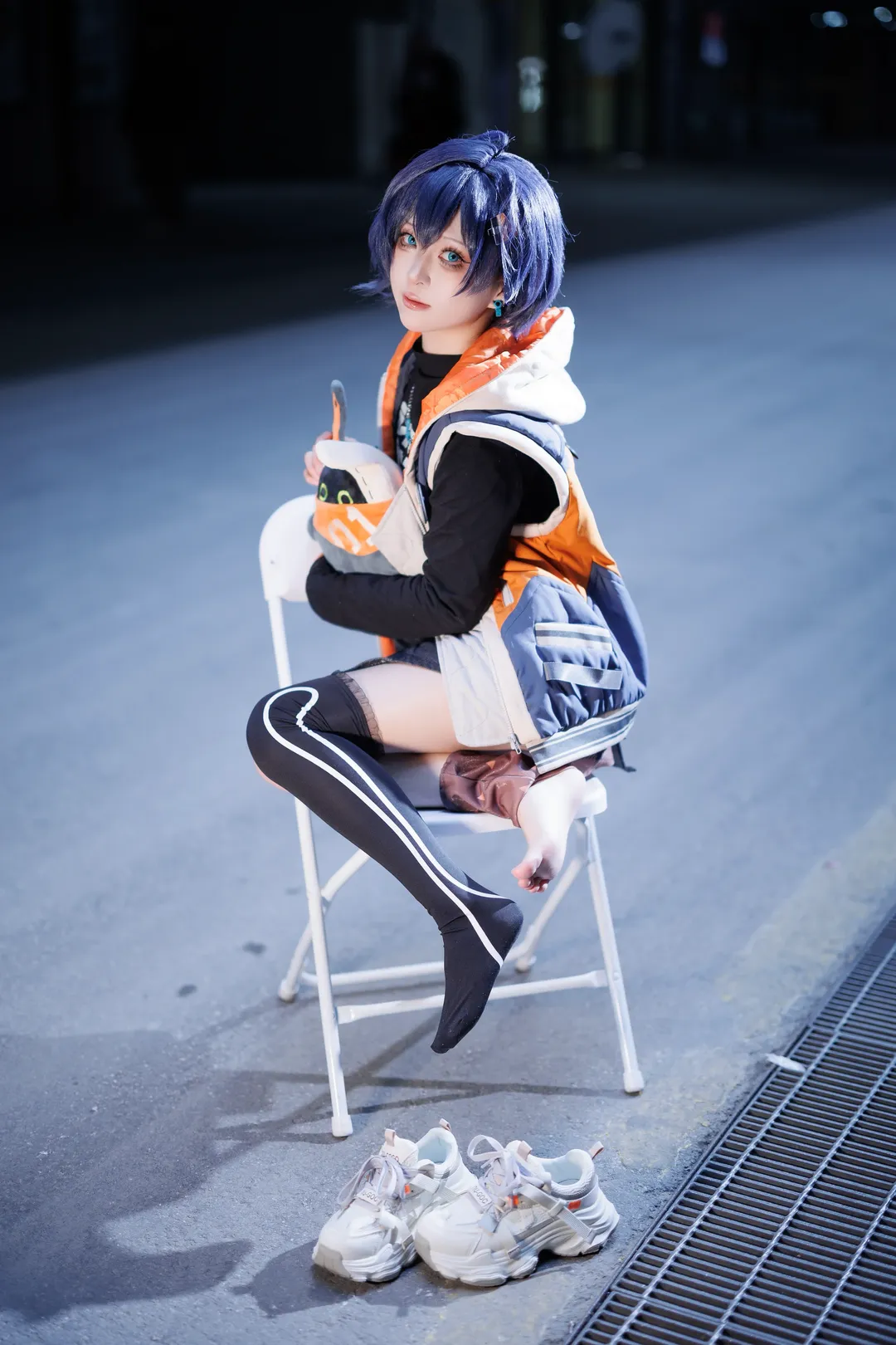 绝区零, cosplay穿搭, 玲cos, 机能风马甲, 不对称过膝袜 - 第2张