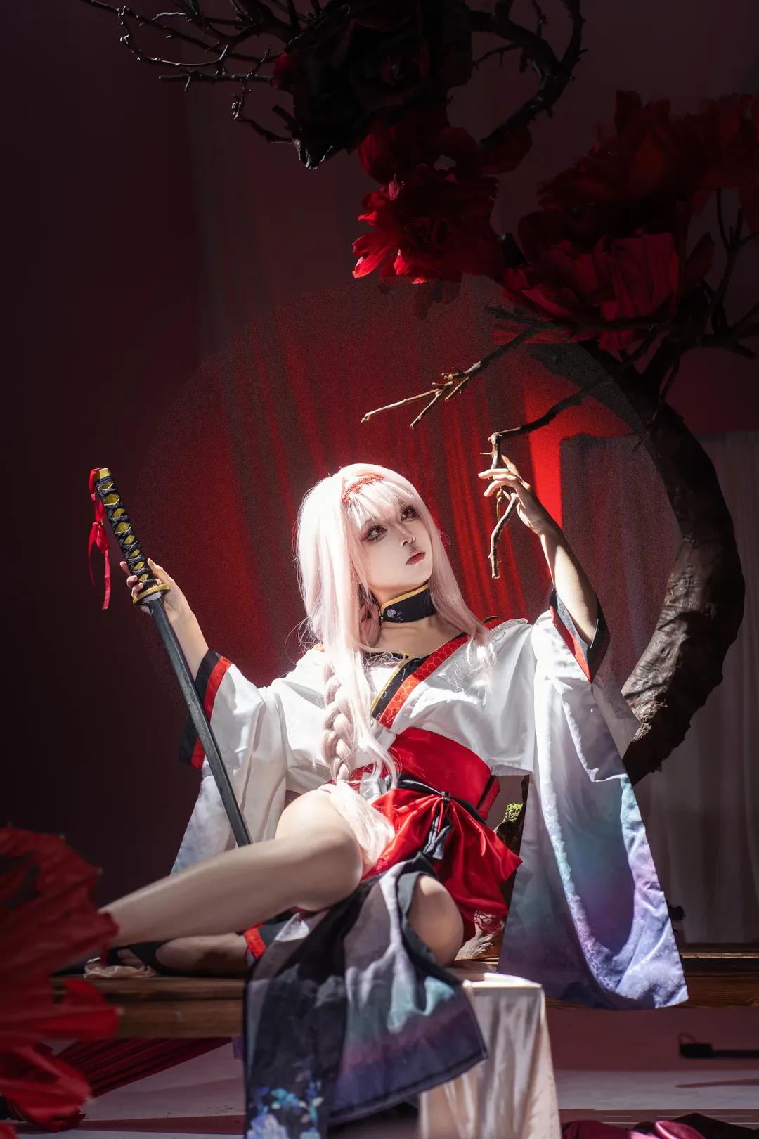 二次元摄影, 胜利女神nikke, 和风穿搭, 棚拍写真, 暗影红莲cos