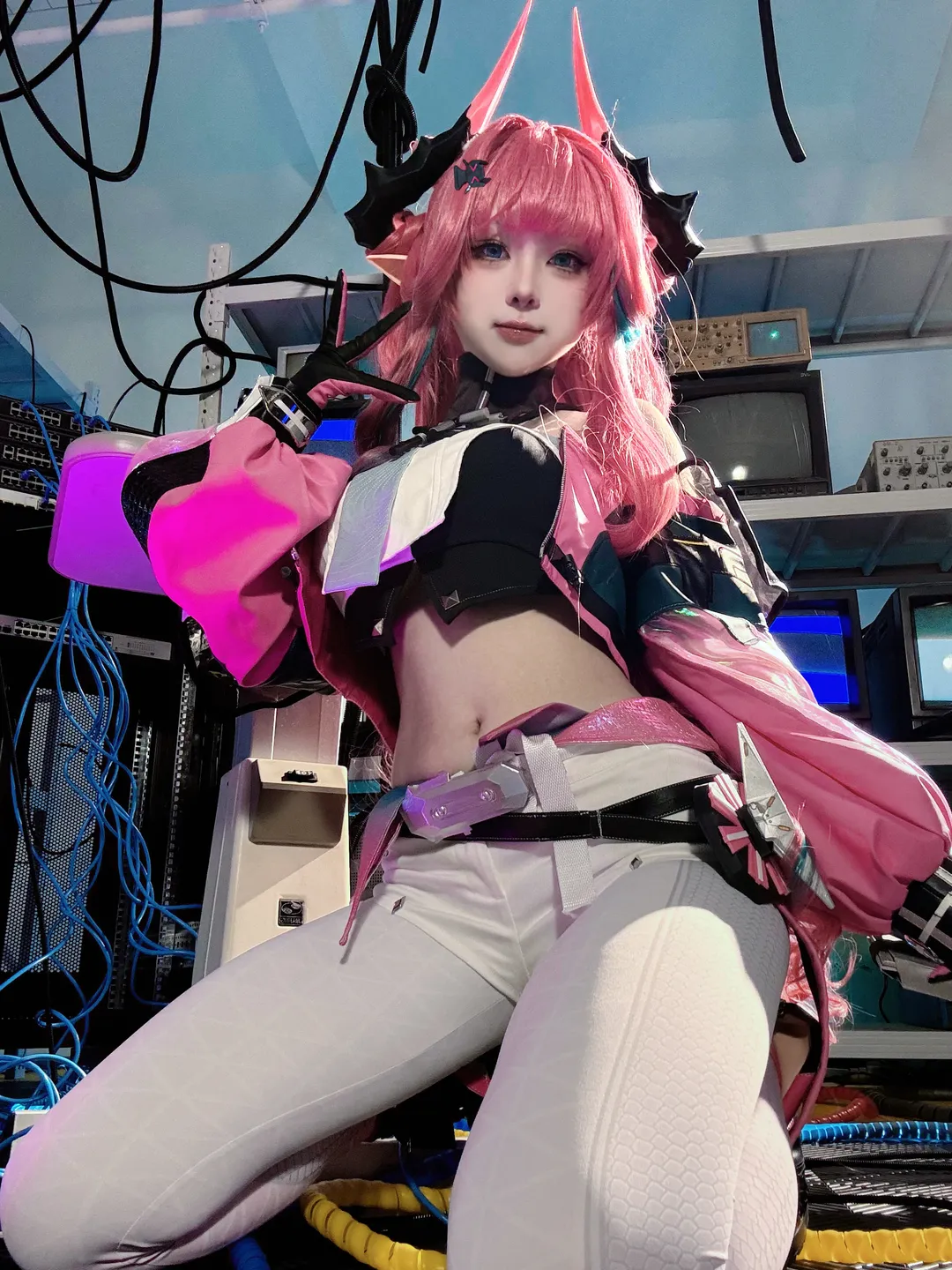 サイバーパンク, アークナイツ：エンドフィールド, イヴォンヌ コスプレ, コスプレ撮影, 白タイツ - 1枚目