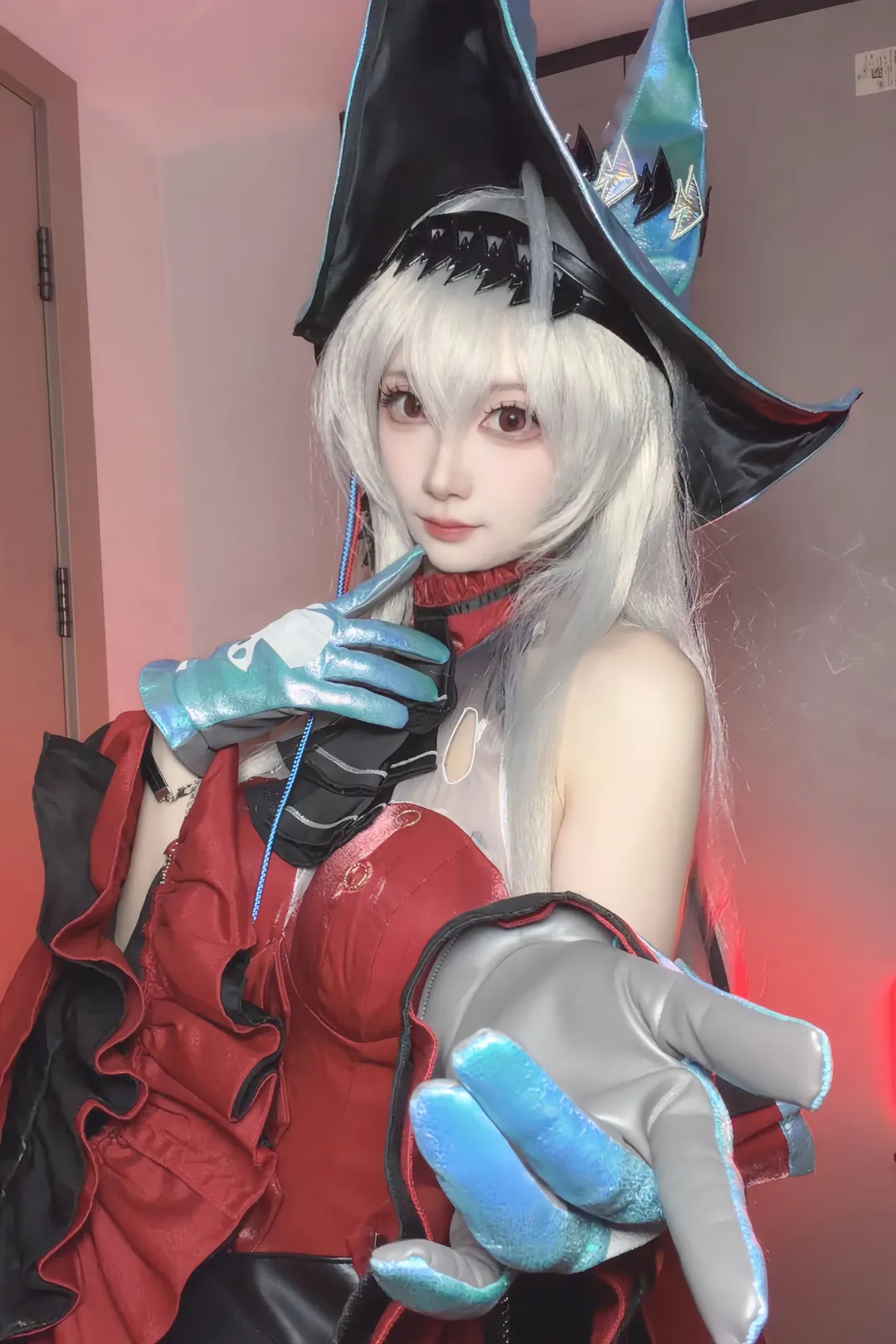 Arknights, Cosplay photography, Anime-style outfit, Skadi the Corrupting Heart cosplay, 7th anniversary celebration - Image 1