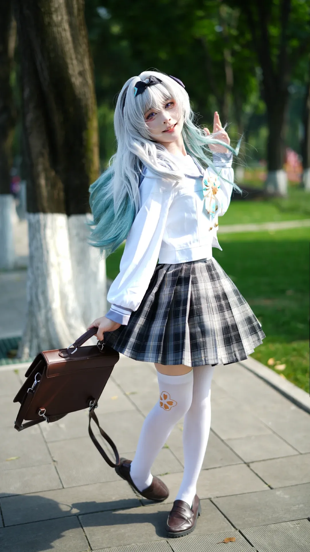 崩坏星穹铁道, 流萤cos, 校园风, 外景摄影, cosplay日常 - 第1张