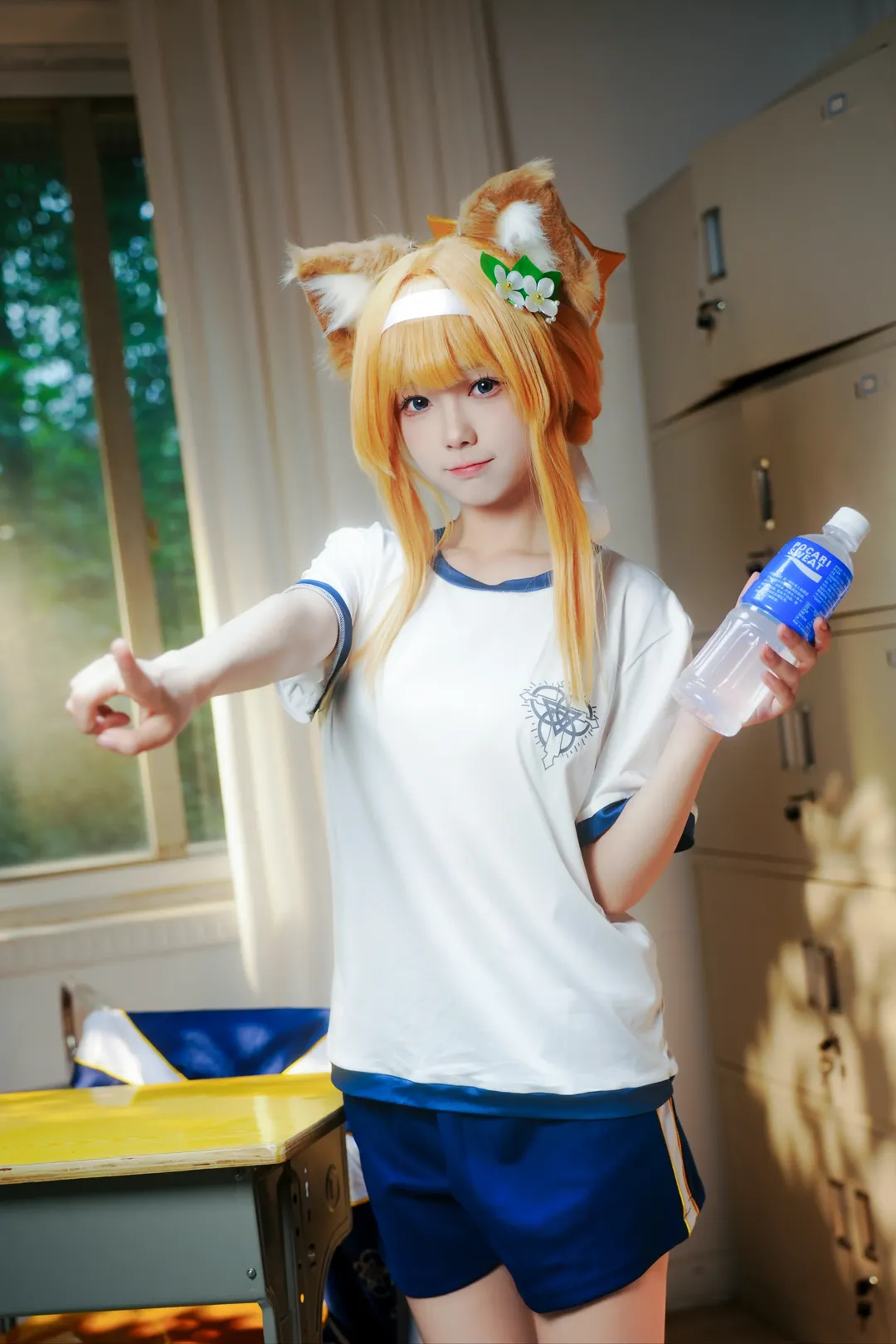 二次元撮影, ブルーアーカイブ, マリーコスプレ, 白タイツコスプレ, 体操着のコスプレ写真 - 4枚目