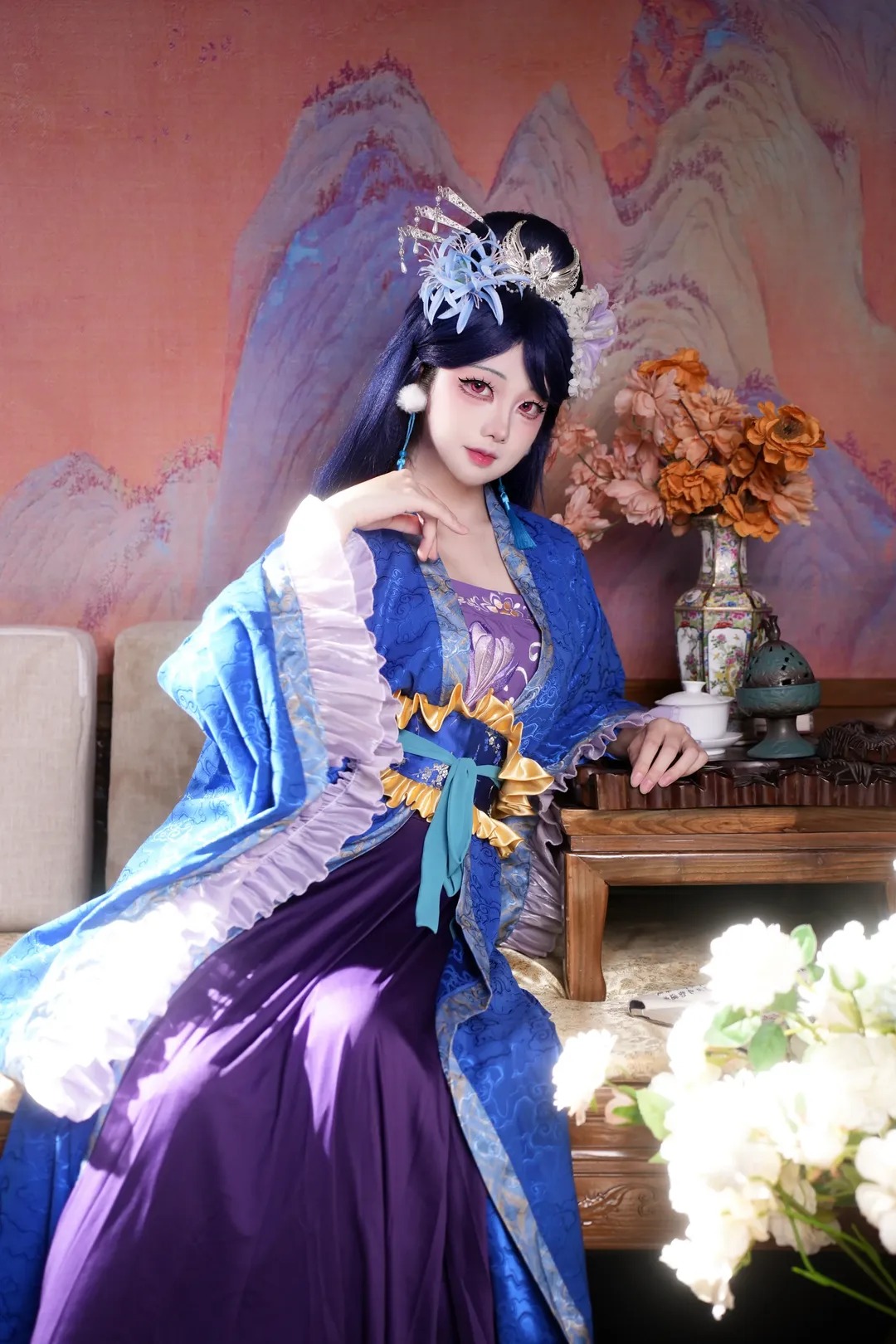 Ancient style, Cosplay photoshoot, Chinese-style photography, Consort Lihua cosplay, Blue hair traditional Chinese costume - Image 4