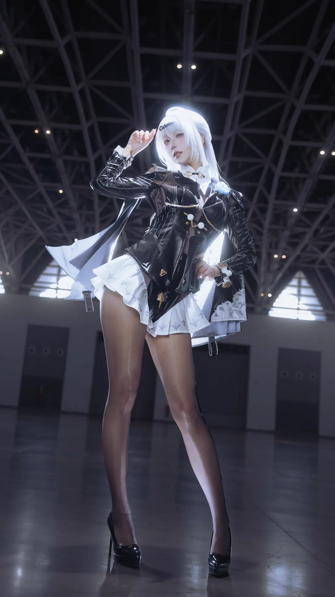 绝区零, cosplay, 仪玄cos, 黑皮衣丝袜, 逆光棚拍