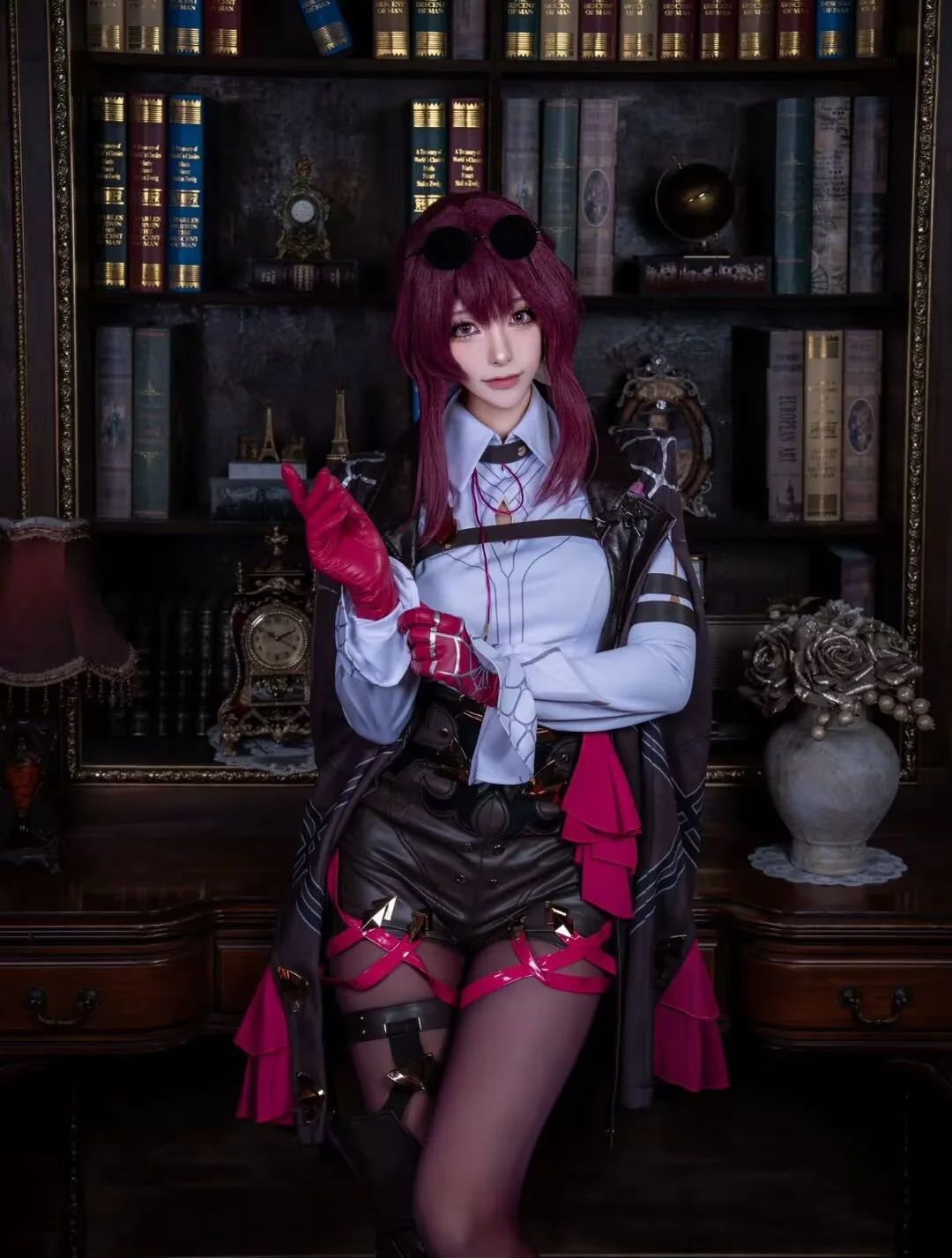 星穹铁道, cosplay正片, 复古风摄影, 星穹铁道cos, 黑丝腿环穿搭