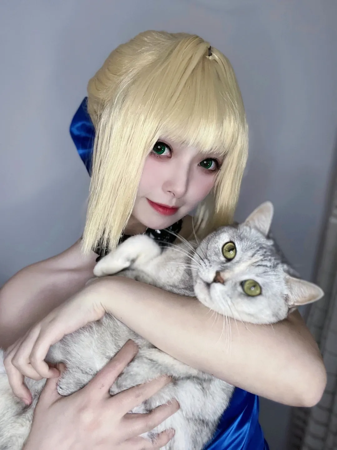 Fate/Grand Order, 阿尔托莉雅cos, 吾王cos, 金发, 露背蓝裙