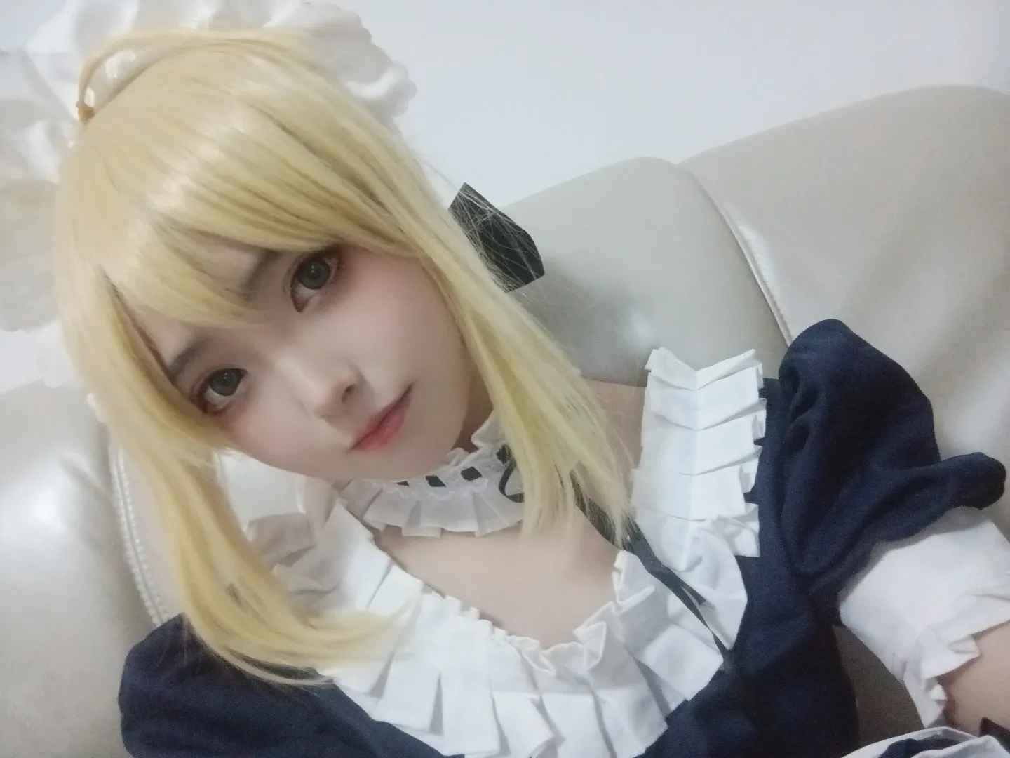 Fate/Grand Order, アルトリア コスプレ, 二次元コスプレ, メイド服コスプレ, 金髪にカラコン - 3枚目