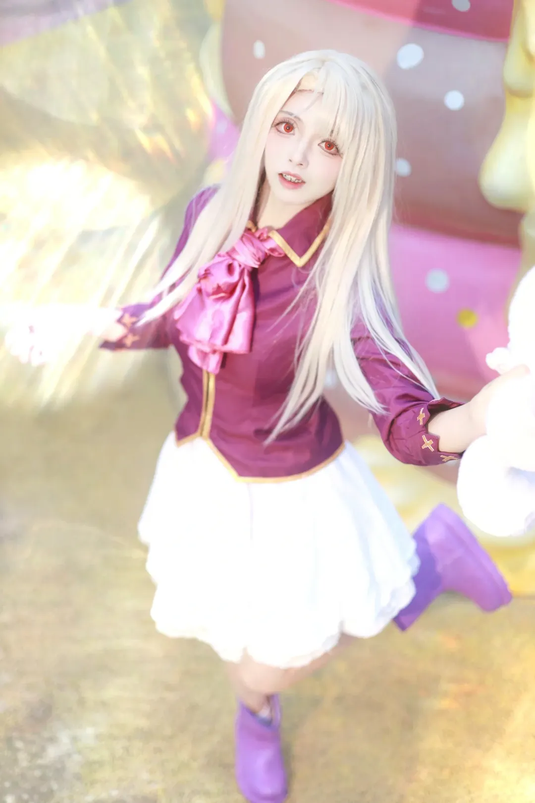 cosplay, Fate, Silver hair, red eyes, Illyasviel von Einzbern cosplay, Pink polka dots - Image 2