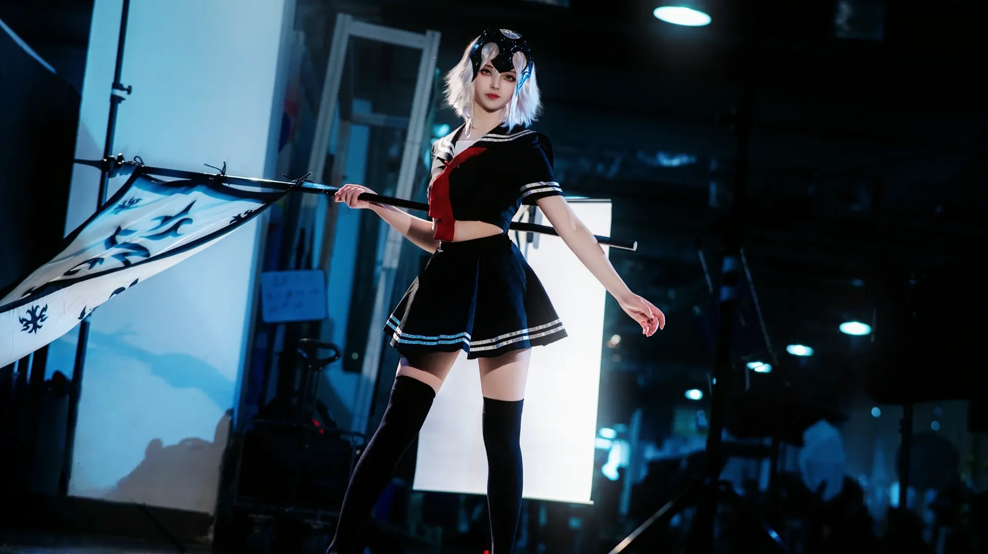 Anime convention, Photography, Fate/Grand Order, Jeanne d'Arc (Alter) cosplay, Black stockings - Image 3