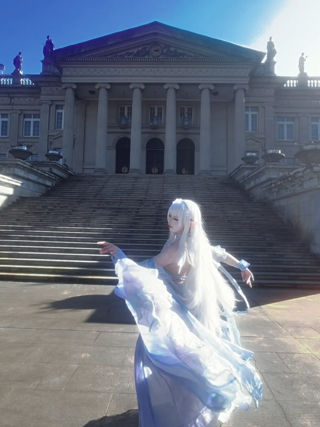 雰囲気, Re:ゼロから始める異世界生活, エミリア コスプレ, エルフ耳, 青と白のチュールドレス - 7枚目