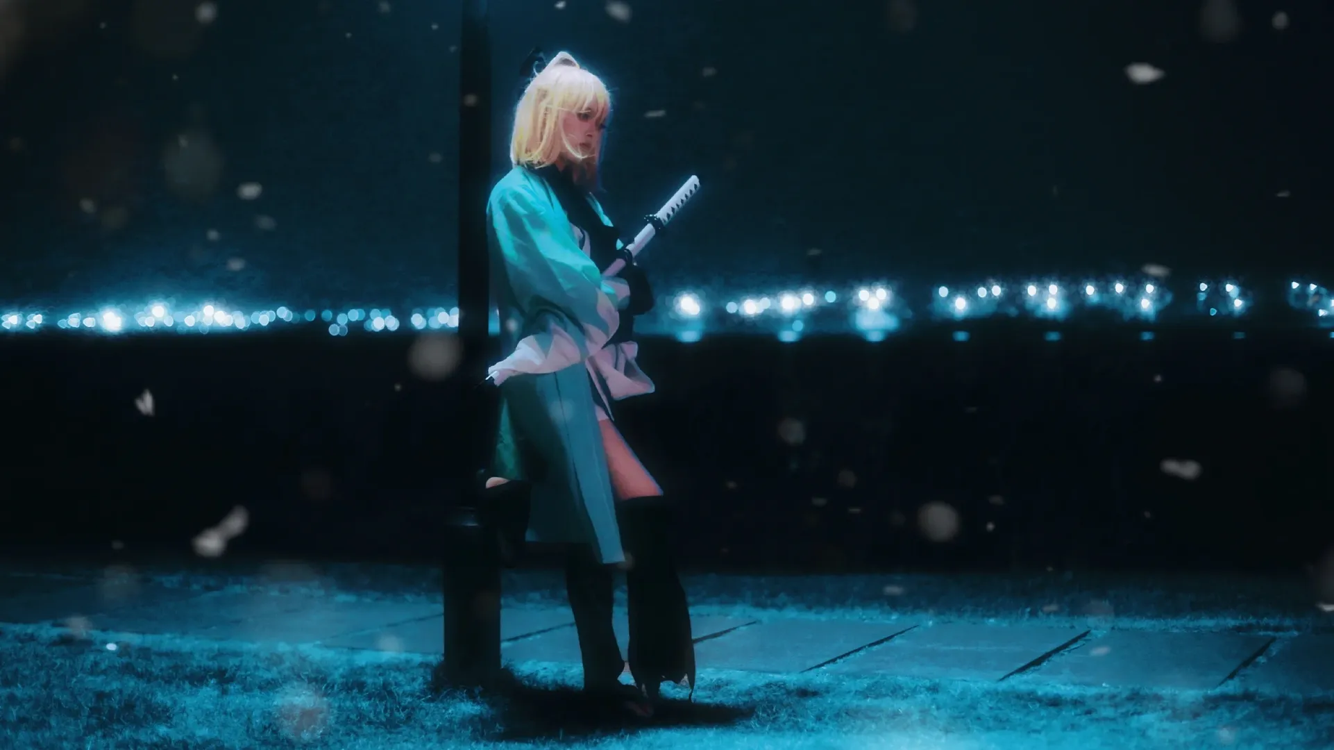 Fate/Grand Order, 冲田总司cos, 二次元角色扮演, 夜景摄影, 武士刀造型 - 第2张