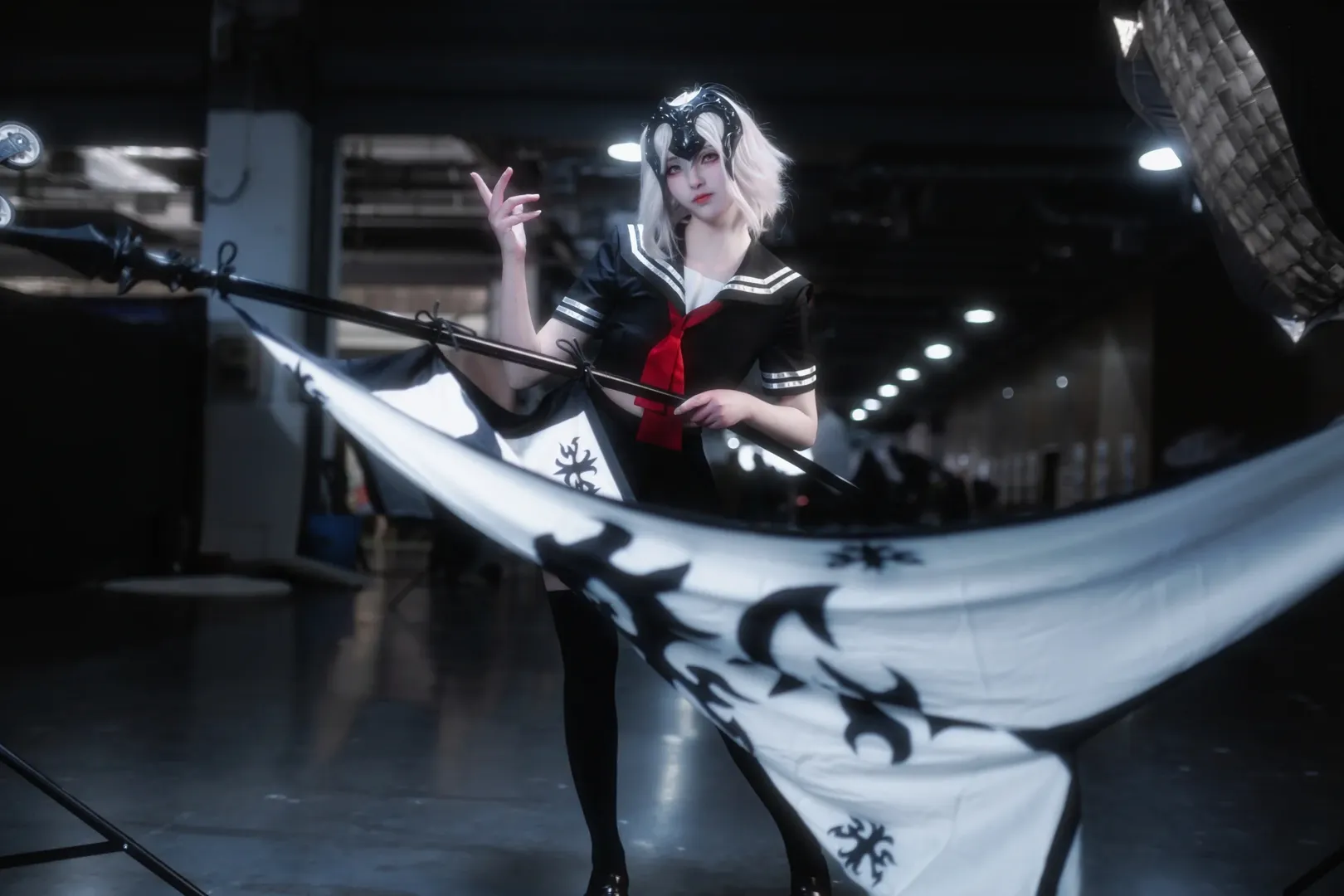 cosplay, Fate/Grand Order, Convention photos, Jeanne d'Arc (Alter) cosplay, Black stockings cosplay - Image 1