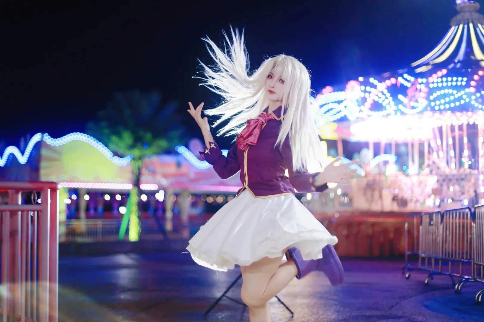 二次元, cosplay摄影, 伊莉雅cos, fgo fate, 游乐园夜景 - 第1张