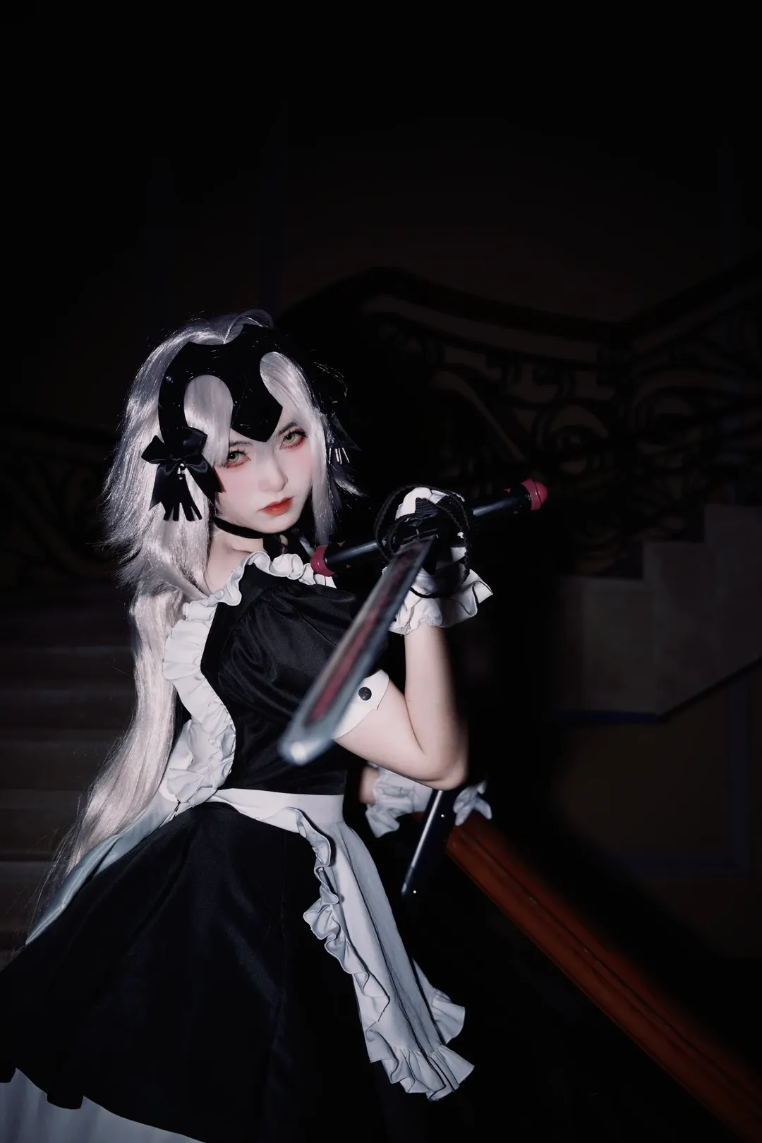 コスプレ撮影, ジャンヌ・ダルク（オルタ）コスプレ, フェイト, ダークゴシック風, 白ストッキング - 1枚目
