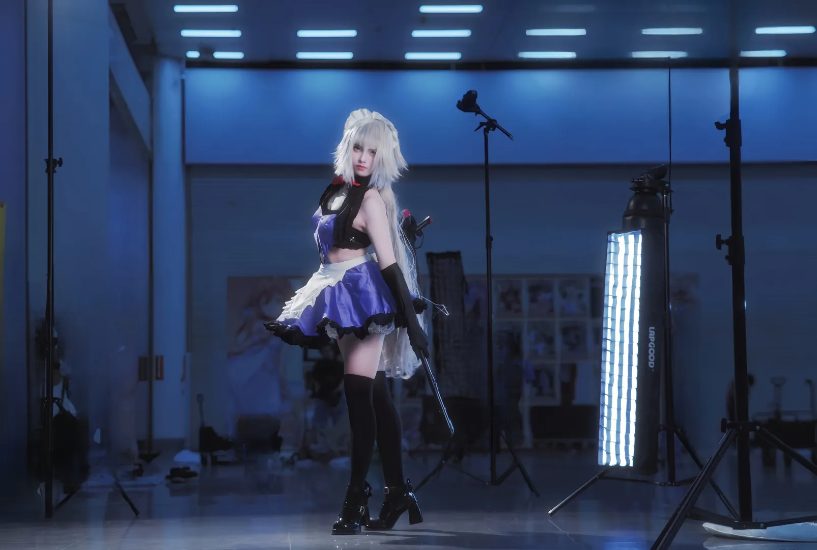 cosplay, Fate/Grand Order, 黑贞德cos, 黑丝, 冷色调摄影 - 第2张