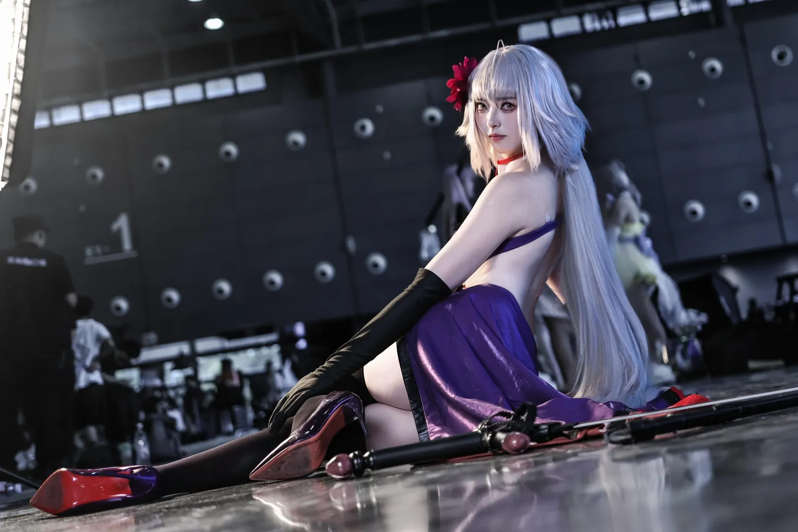 cosplay, Fate/Grand Order, Jeanne d'Arc (Alter) cosplay, Black stockings, Female photographer - Image 2